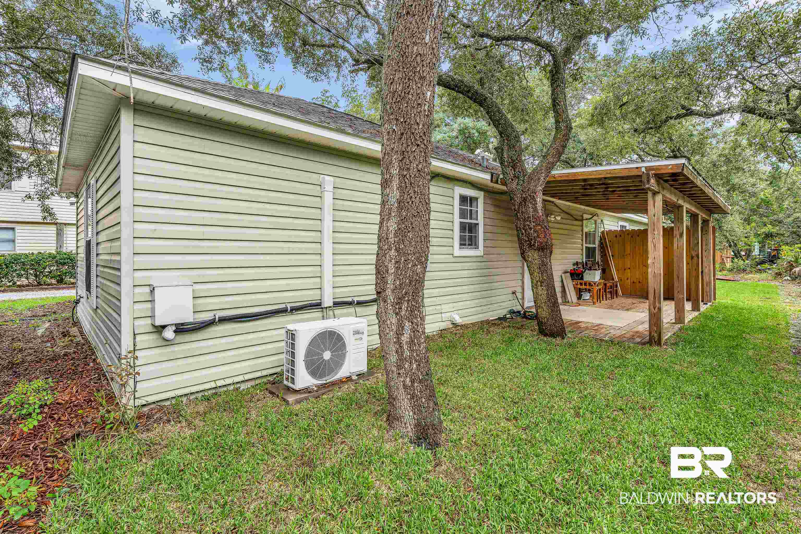 1624 Jackson Court