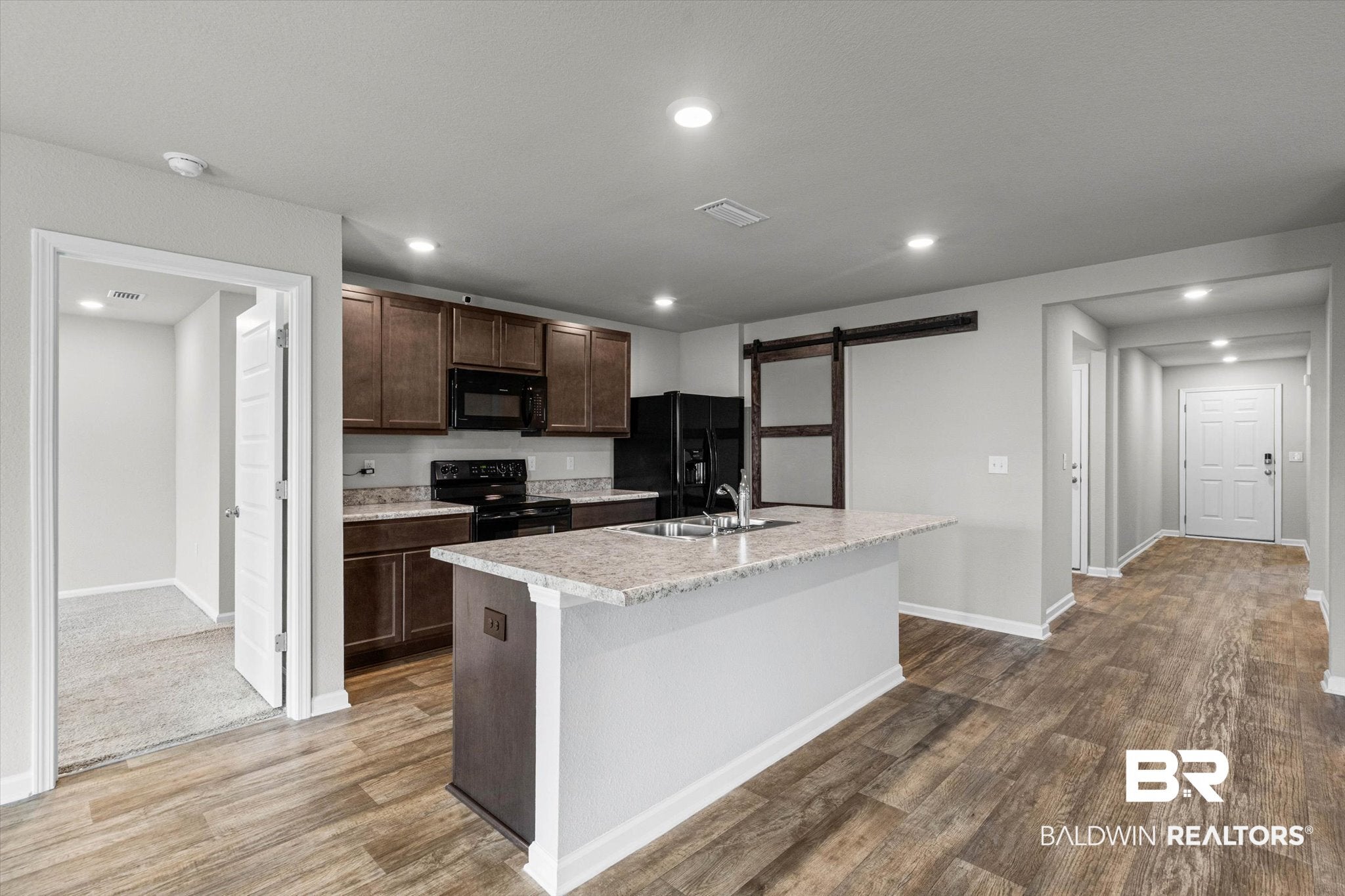 1345 Majesty Loop