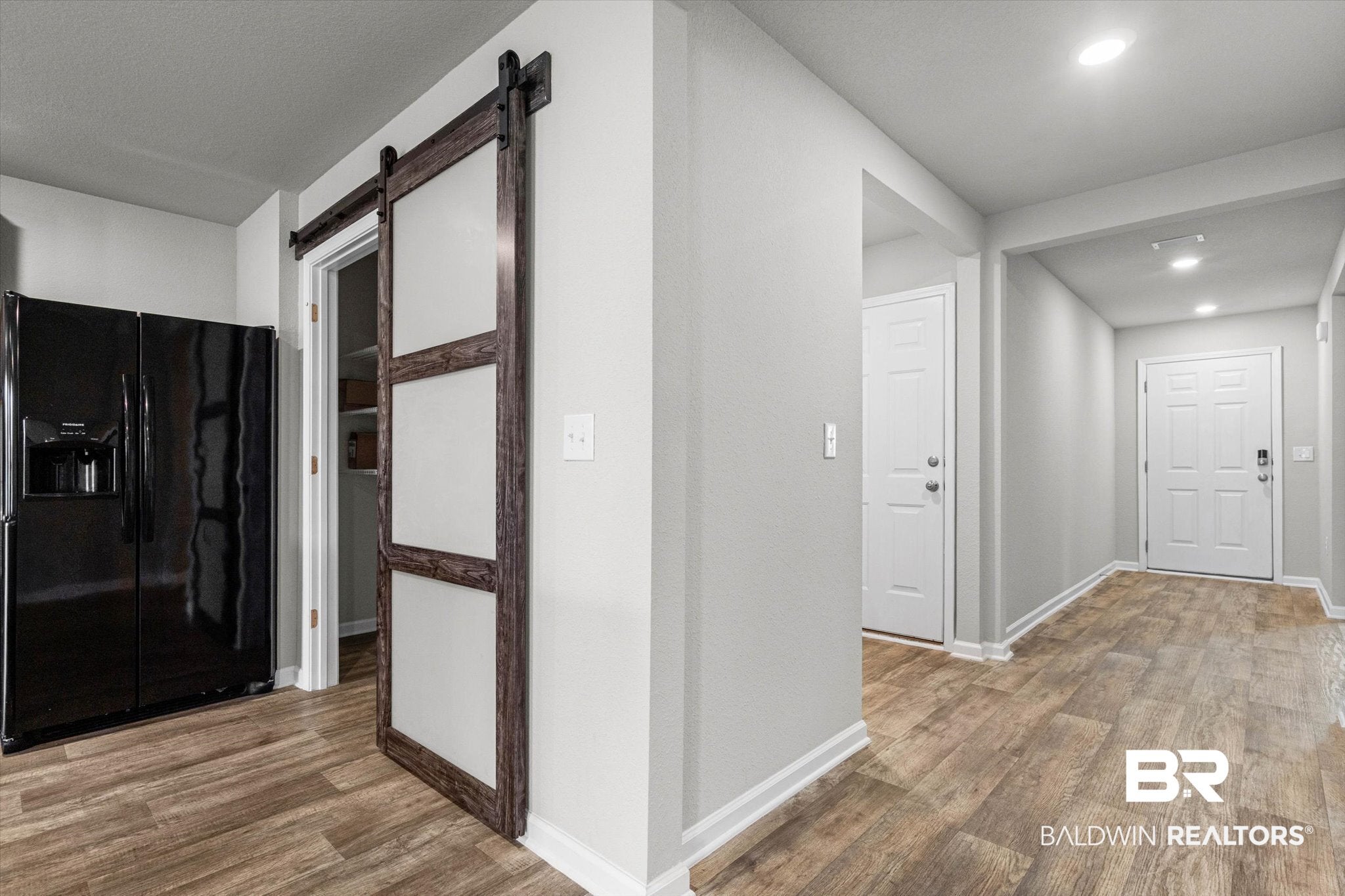1345 Majesty Loop