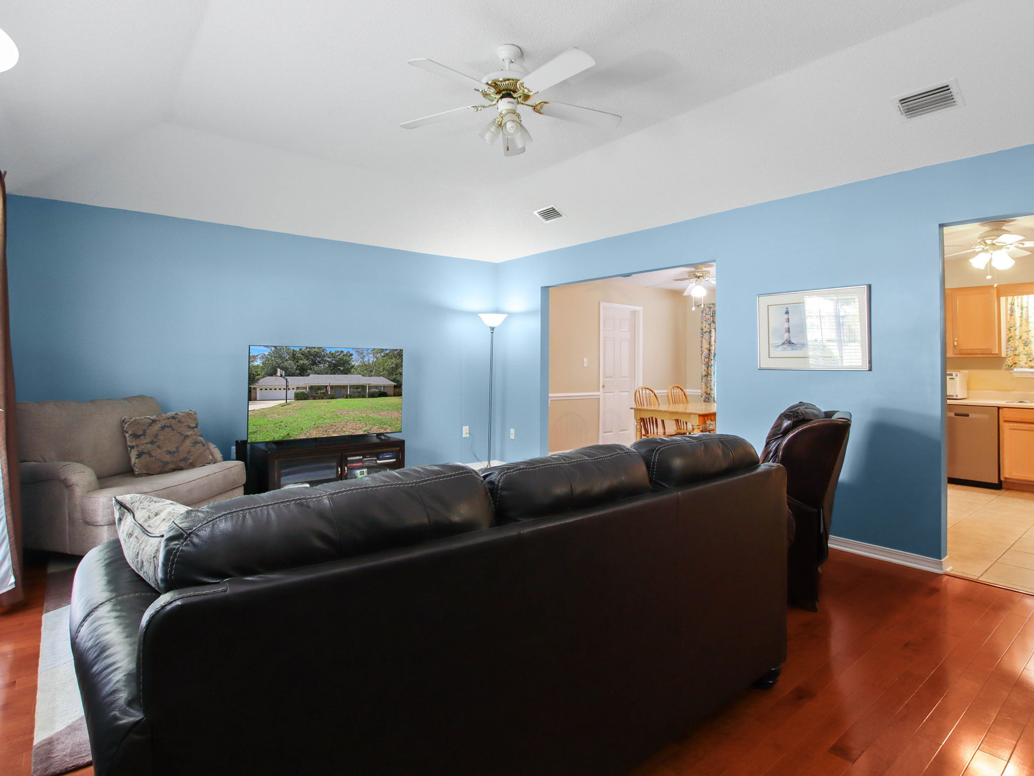 168 Robbins Blvd