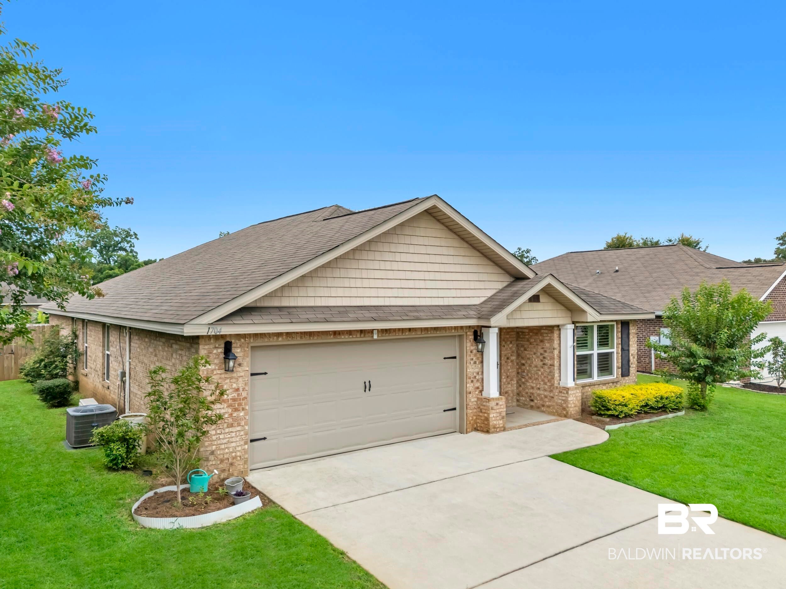 1704 Abbey Loop