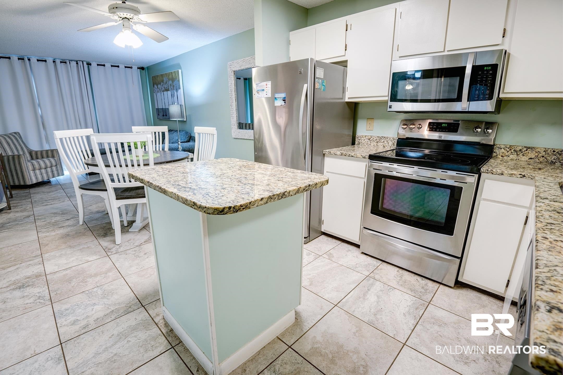 400 Plantation Road 2121
