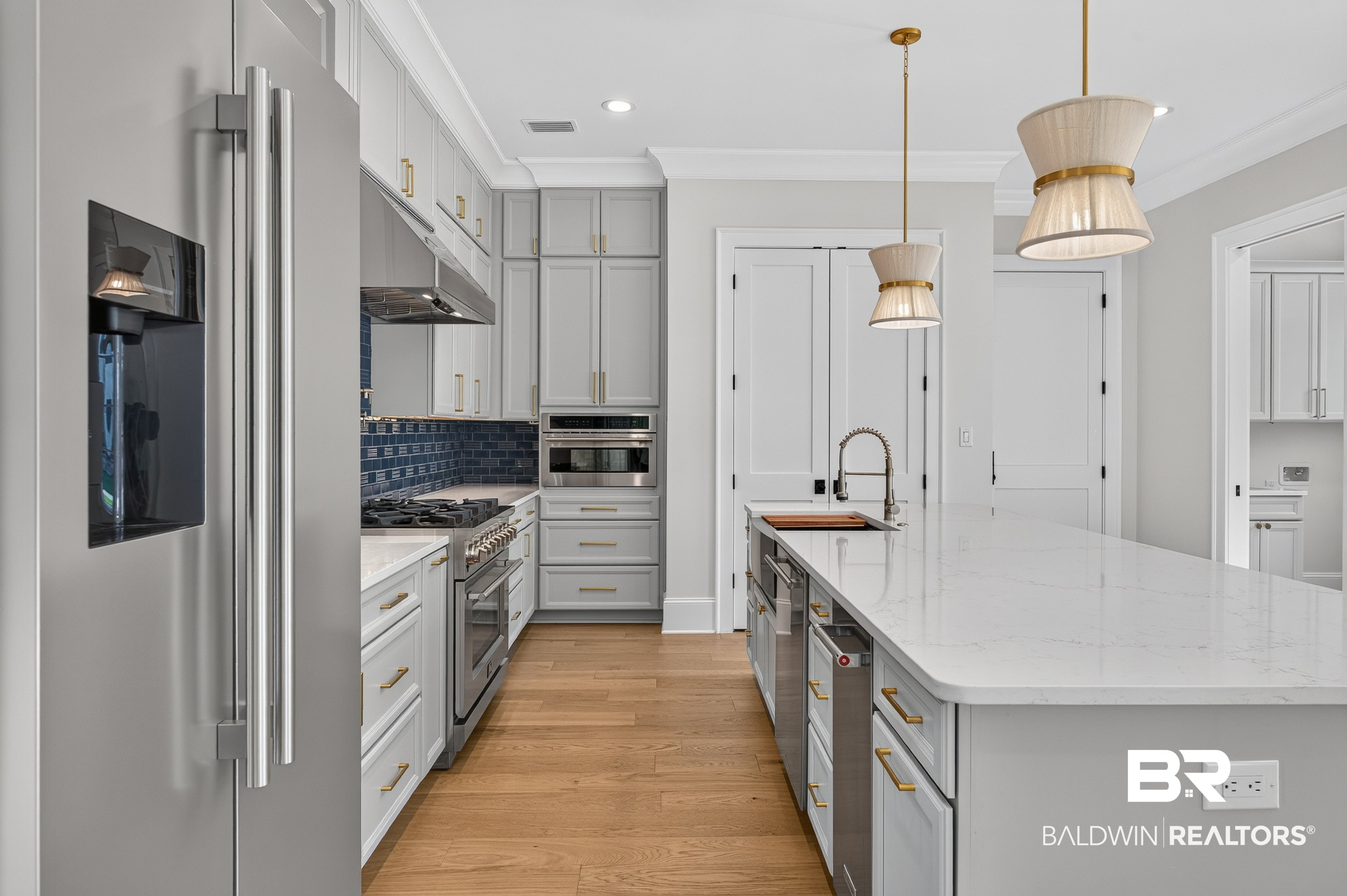 926 Inlet Circle