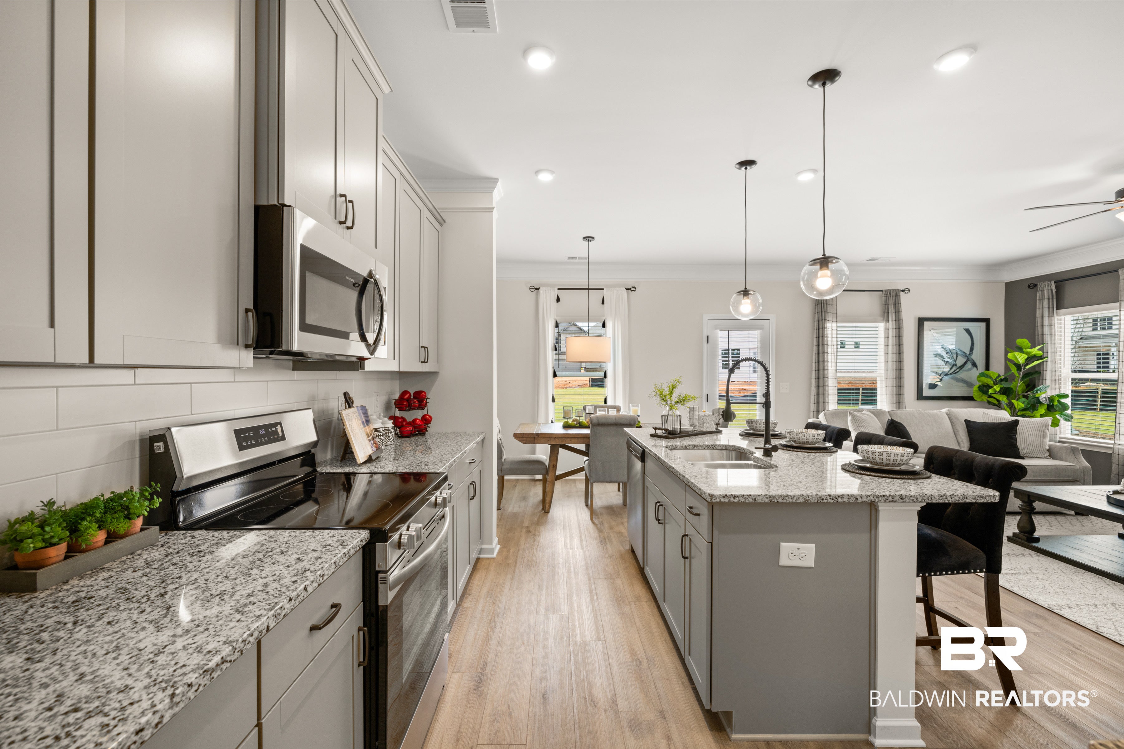 1248 Pearl Loop
