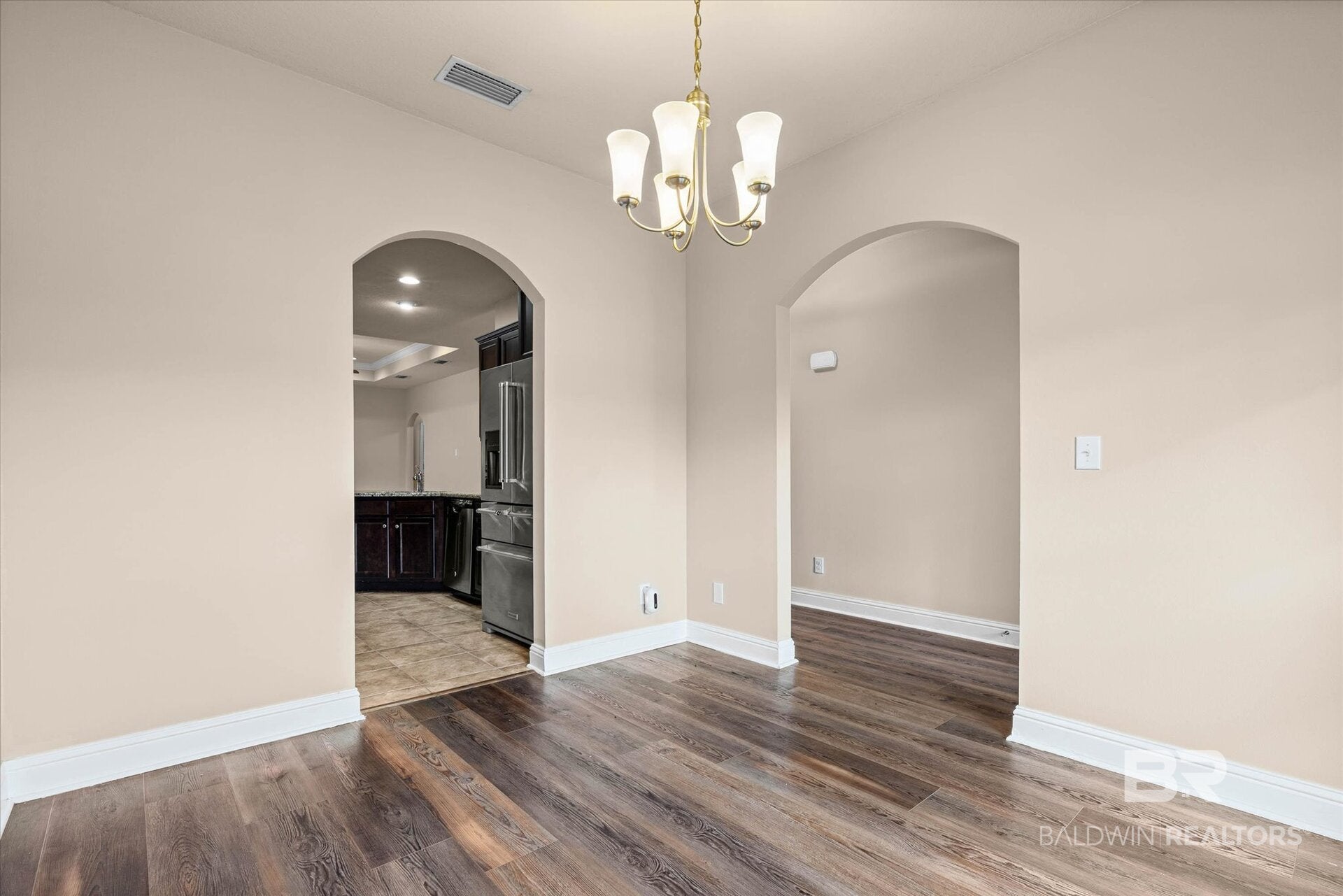 2445 McKenzie Court