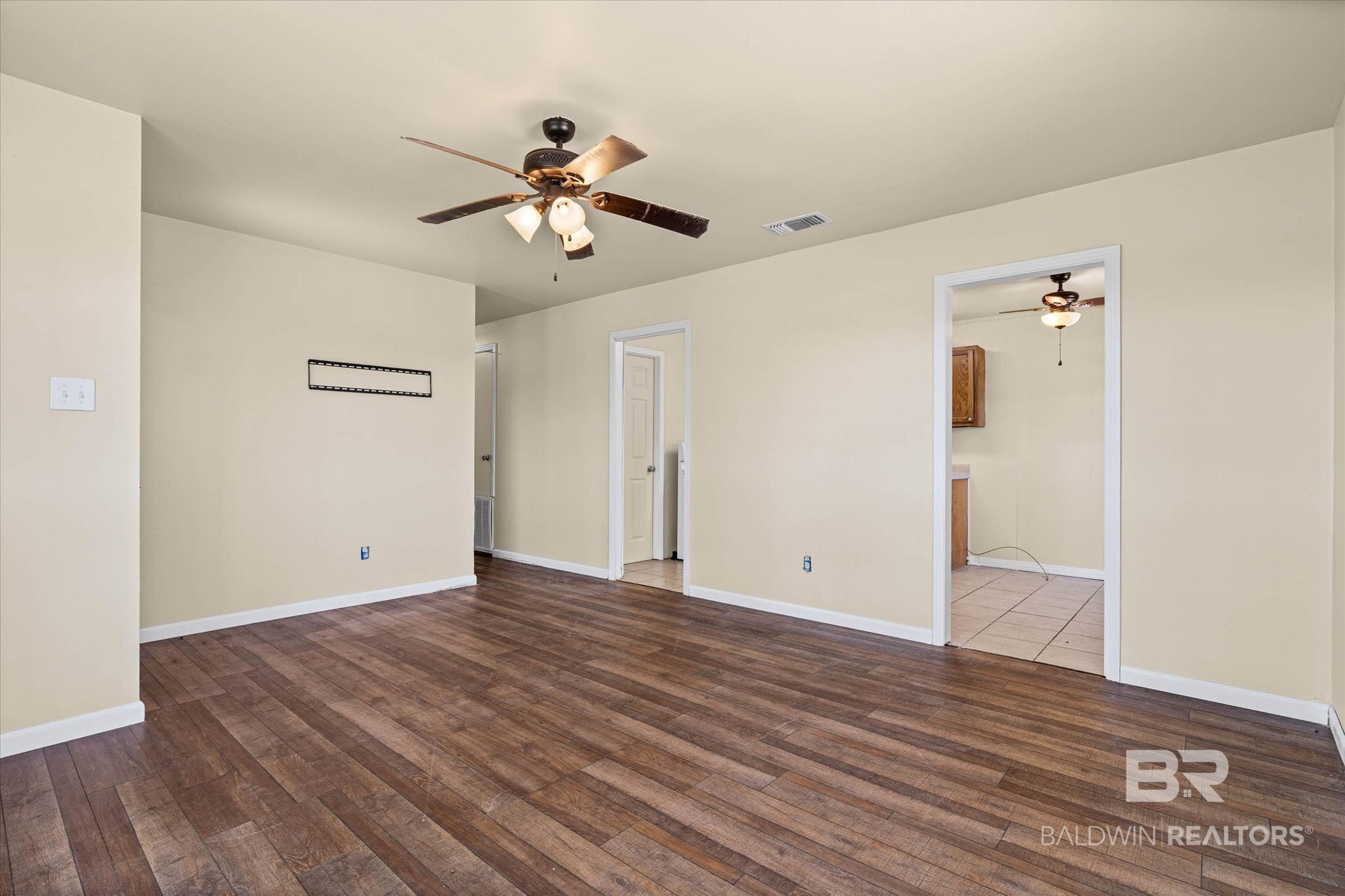 400 W 9th Avenue