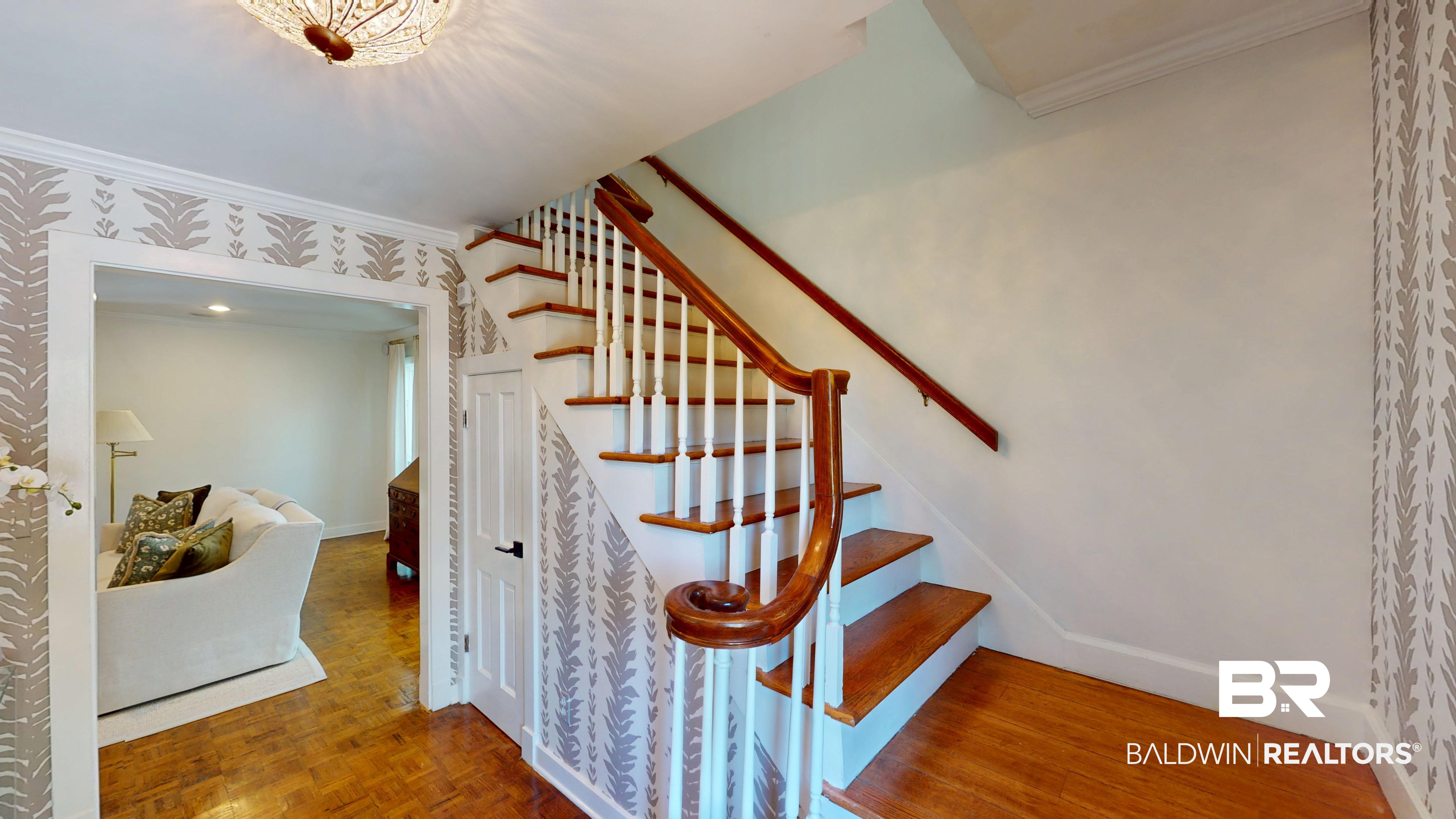 137 Batre Lane