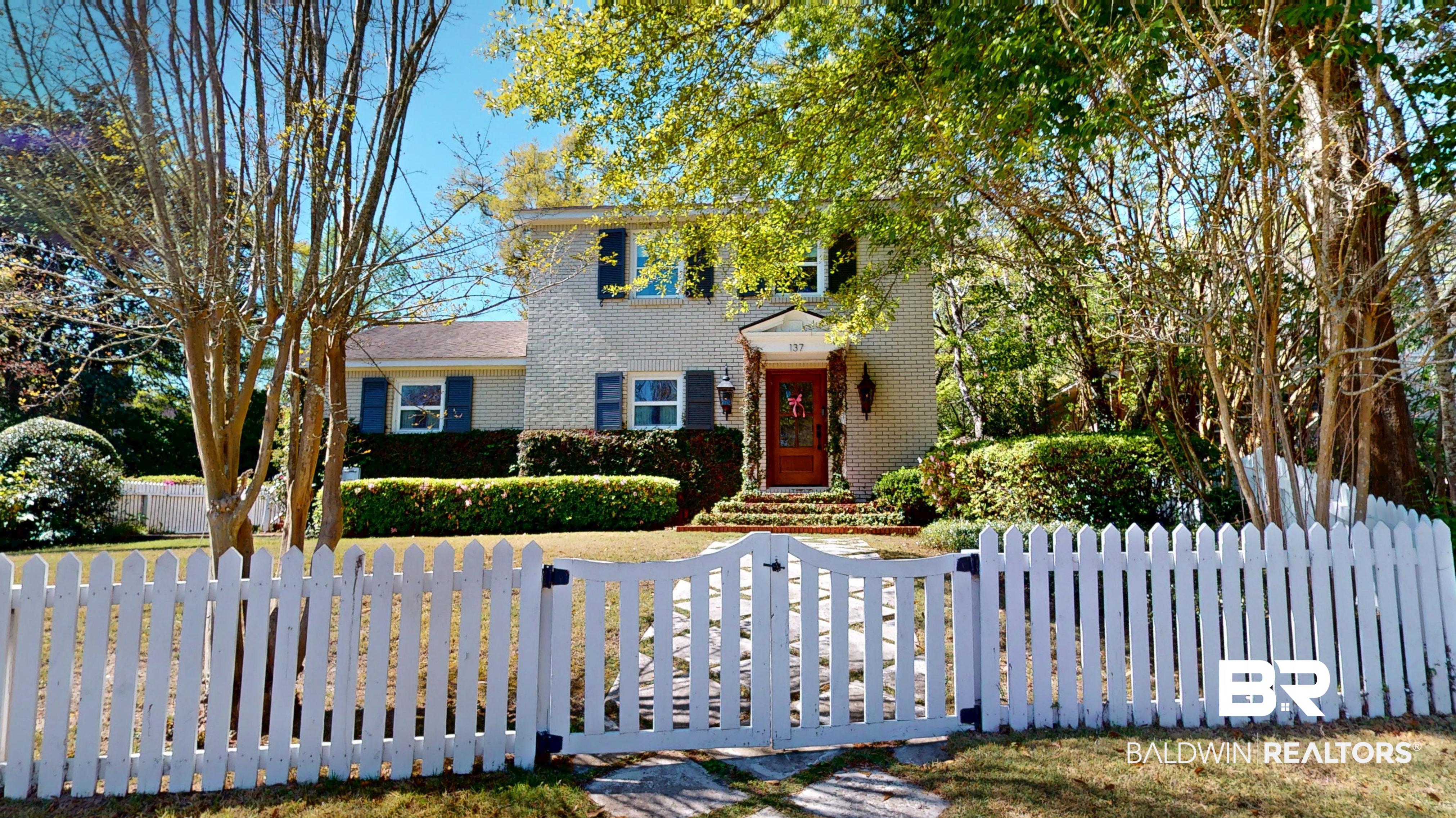 137 Batre Lane