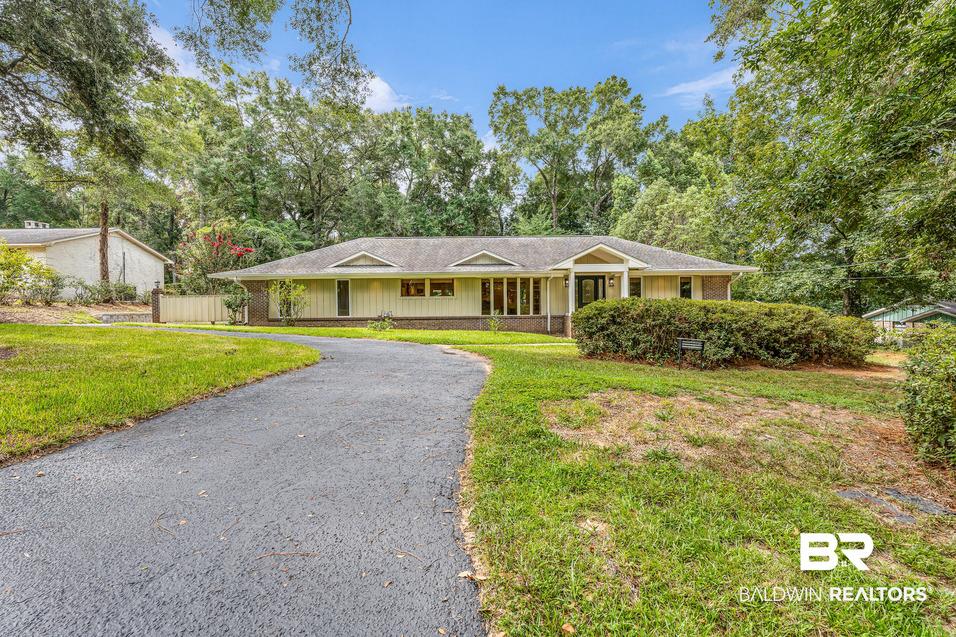 328 Bay Hill Drive