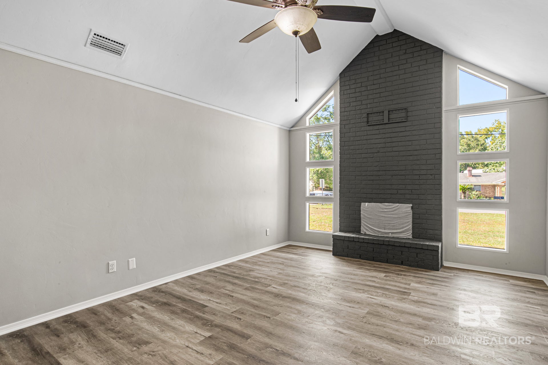 9049 Ponderosa Drive