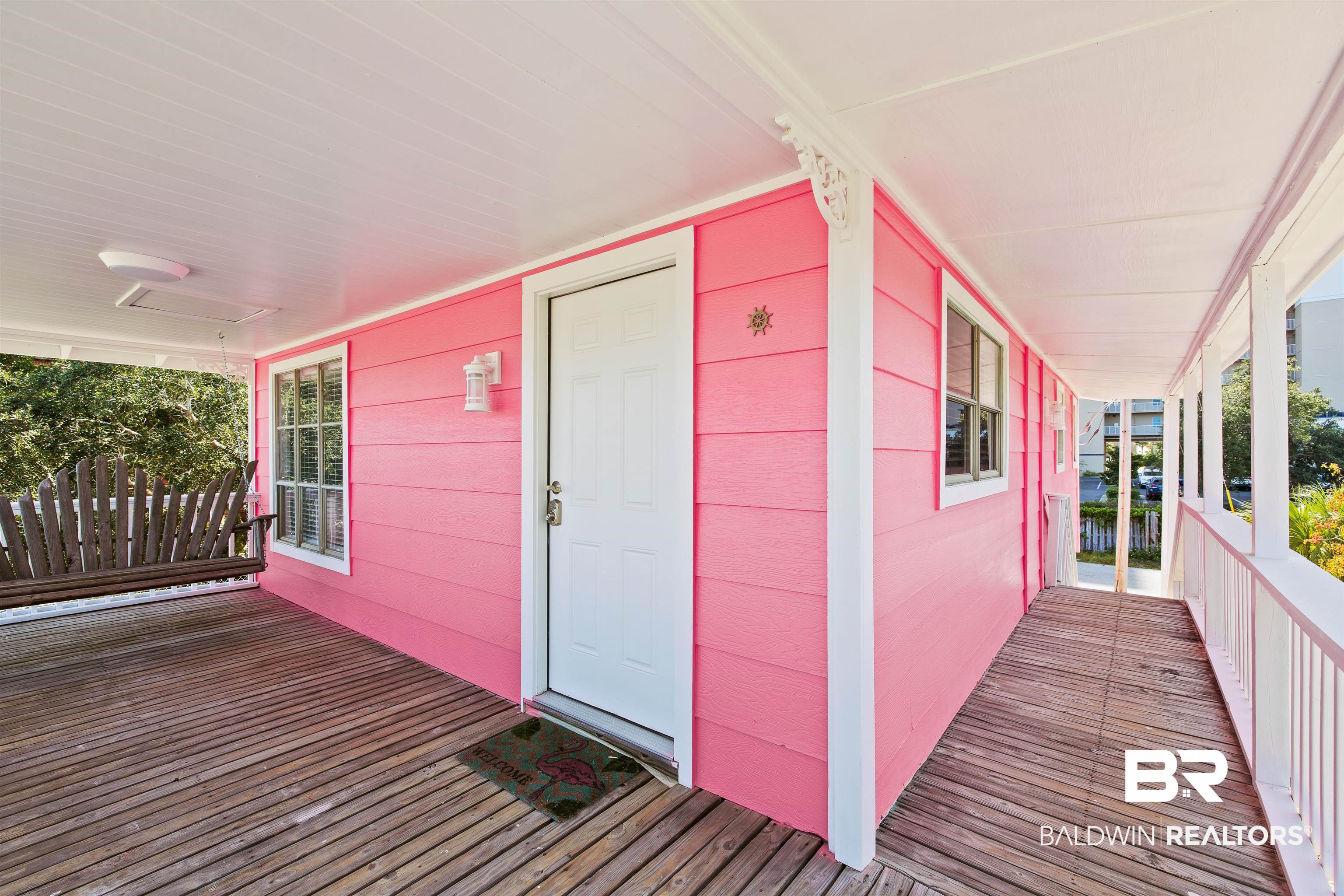 1013 W Lagoon Avenue