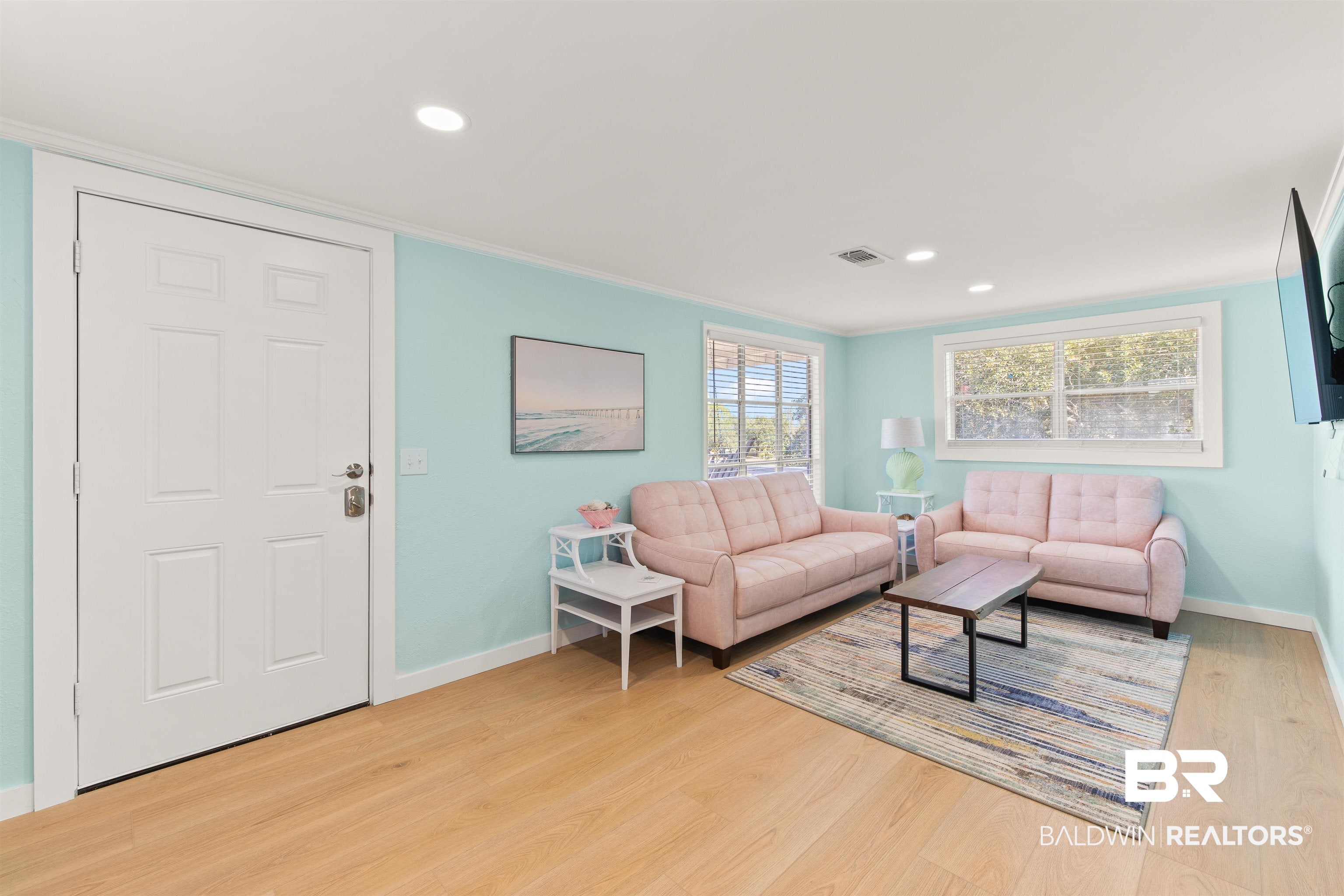 1013 W Lagoon Avenue