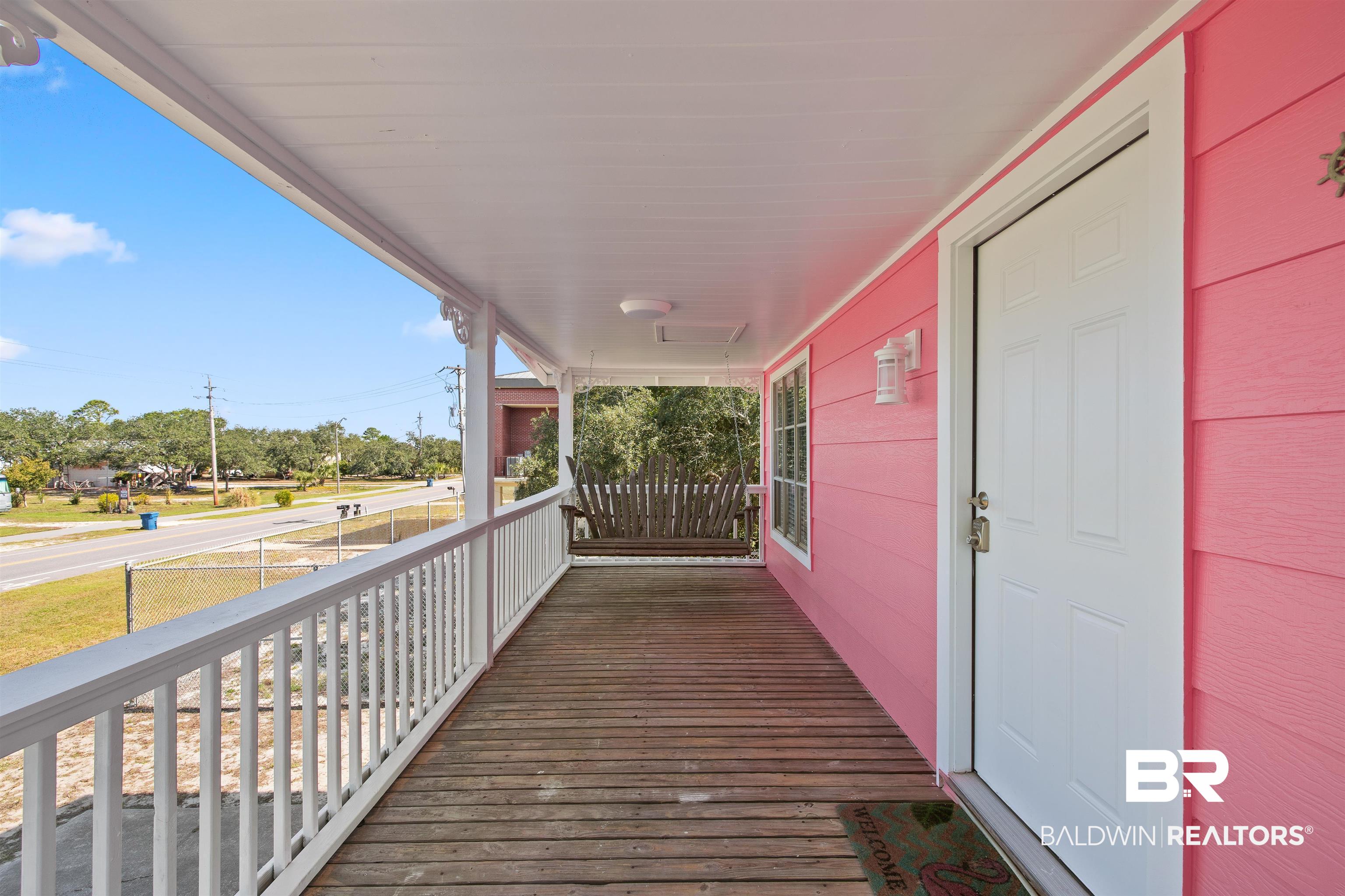 1013 W Lagoon Avenue
