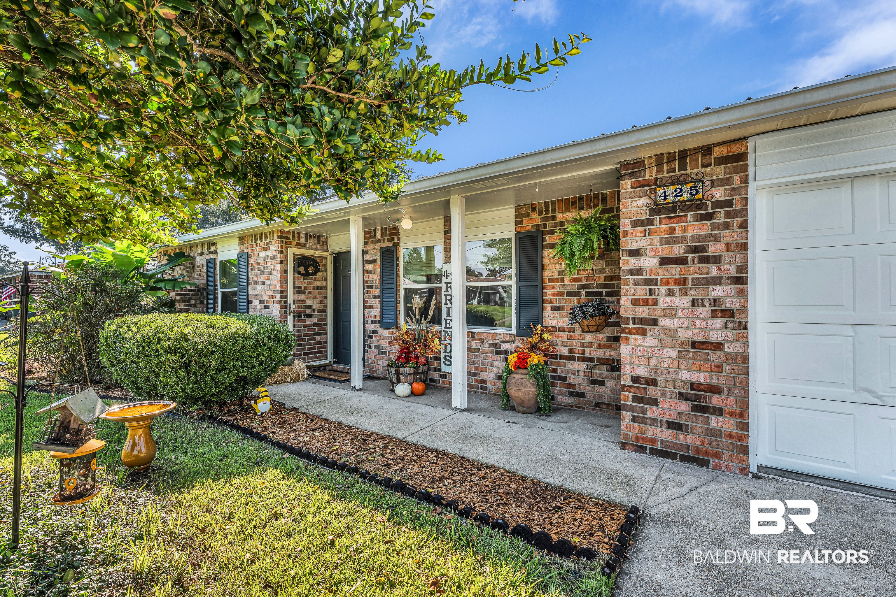 425 Cedar Court