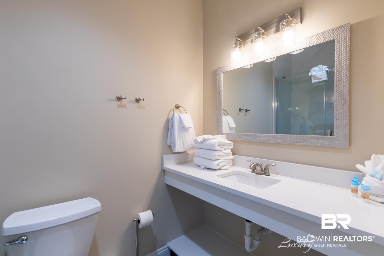 332 W Beach Blvd, Gulf Shores, AL, 36542, USA, 8 Bedrooms Bedrooms, ,10 BathroomsBathrooms,Residential,Contingent,332 W Beach Blvd,398610