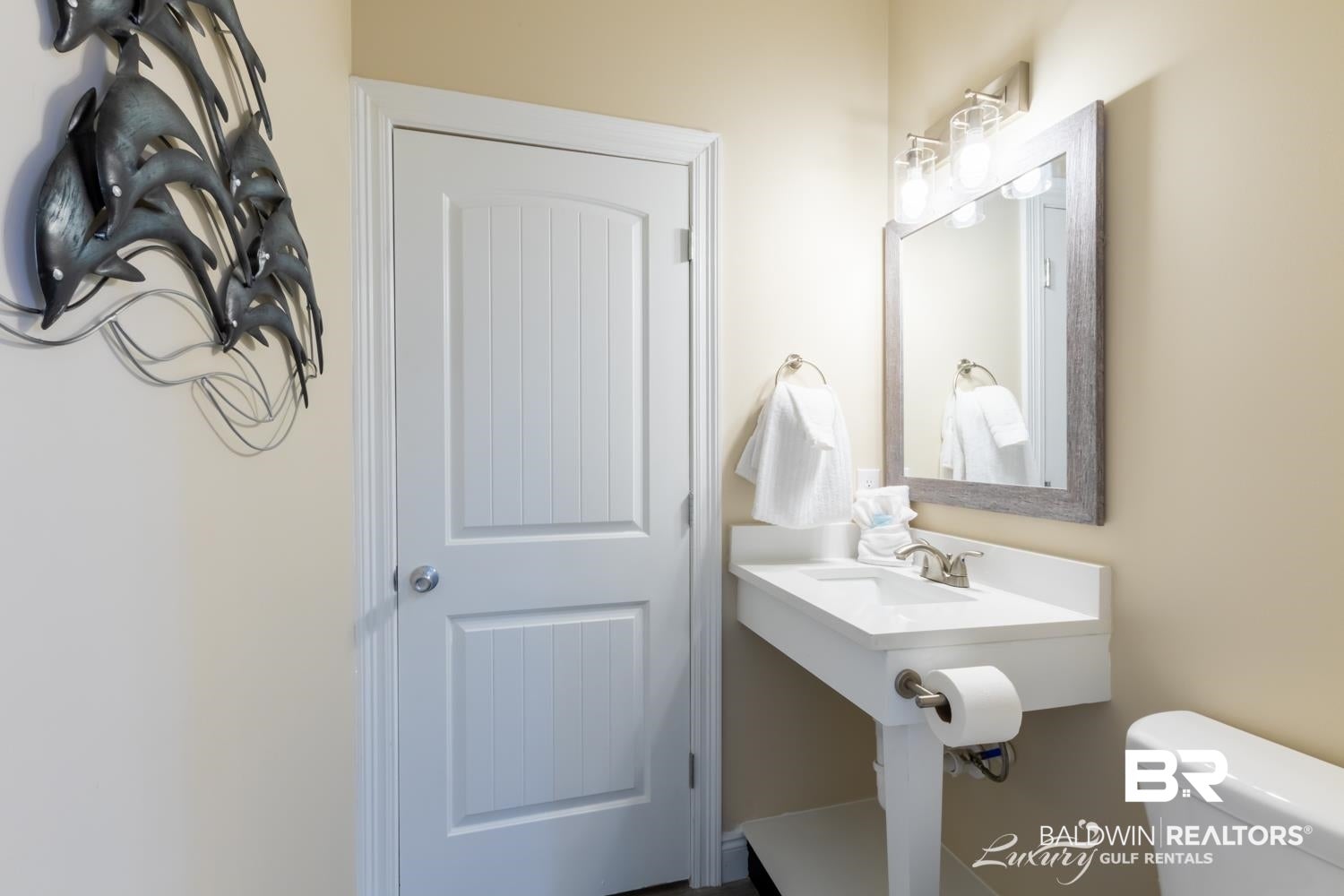 332 W Beach Blvd, Gulf Shores, AL, 36542, USA, 8 Bedrooms Bedrooms, ,10 BathroomsBathrooms,Residential,Contingent,332 W Beach Blvd,398610