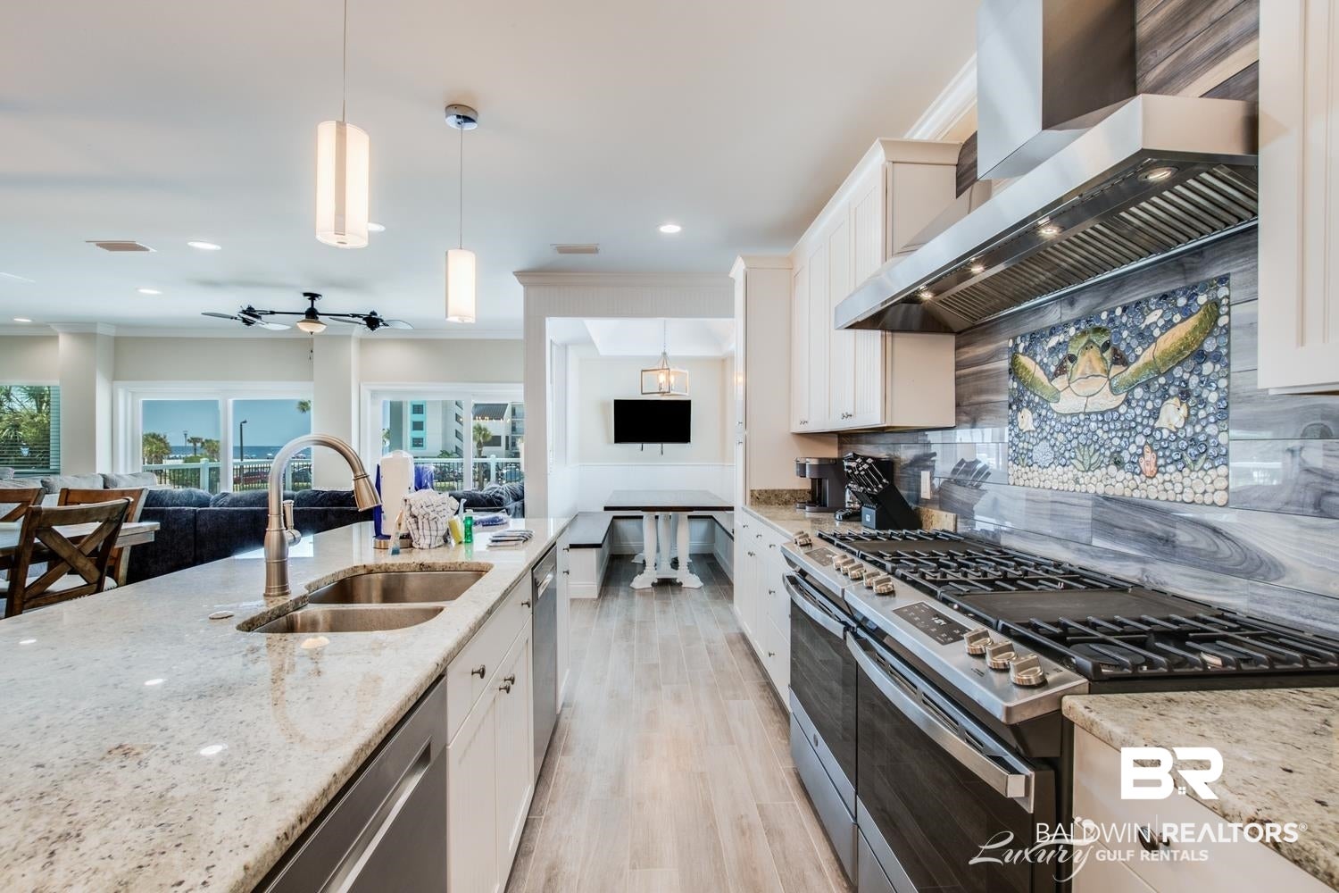 332 W Beach Blvd, Gulf Shores, AL, 36542, USA, 8 Bedrooms Bedrooms, ,10 BathroomsBathrooms,Residential,Contingent,332 W Beach Blvd,398610