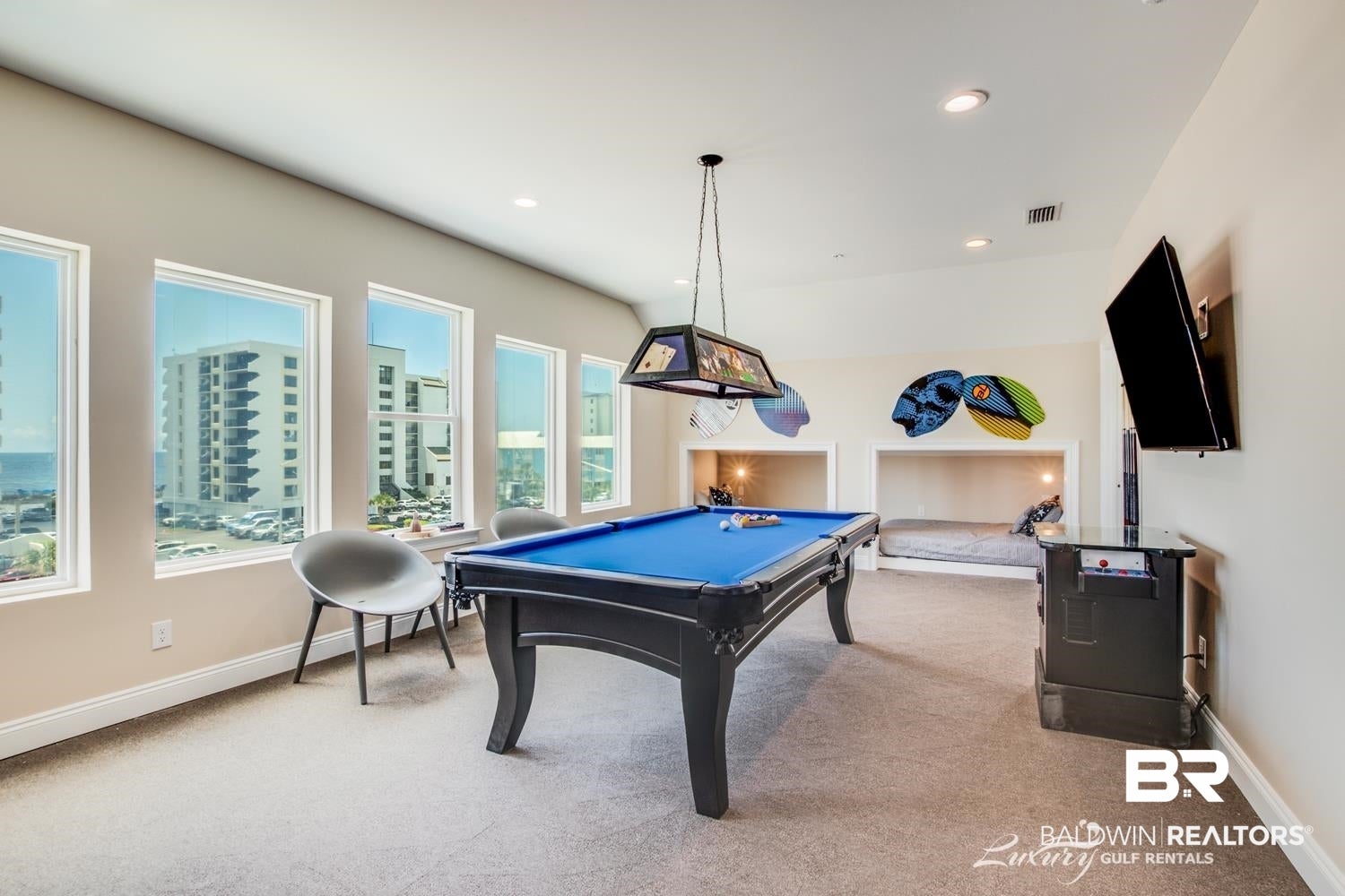 332 W Beach Blvd, Gulf Shores, AL, 36542, USA, 8 Bedrooms Bedrooms, ,10 BathroomsBathrooms,Residential,Contingent,332 W Beach Blvd,398610