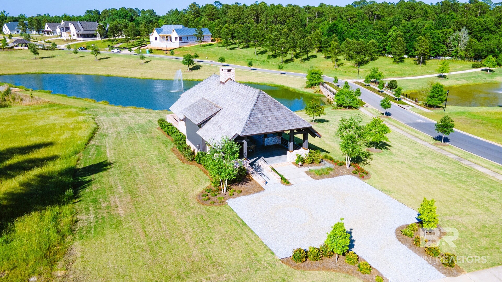 225 Mount Pleasant Boulevard