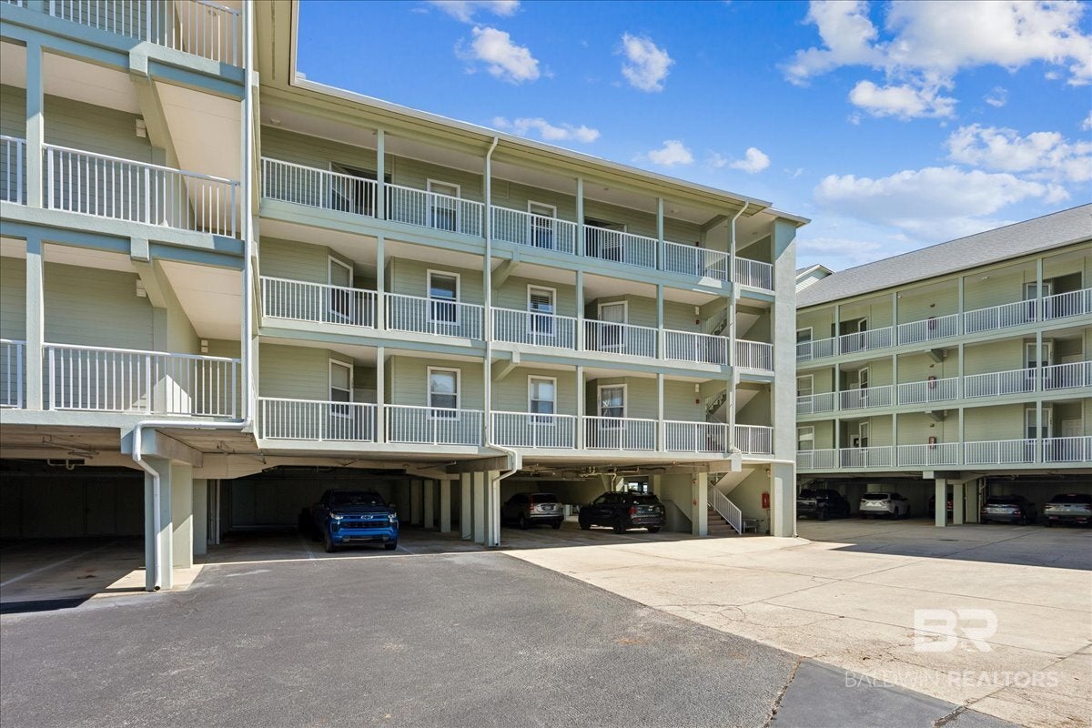 4060 Indigo Drive 307