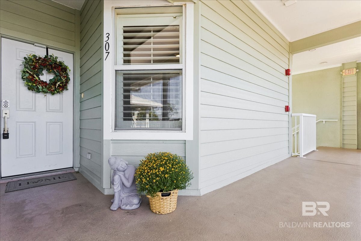 4060 Indigo Drive 307