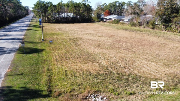 DOLPHIN AVE, GULF SHORES, AL 36542 - Image 87b2c2c45fa52bb7801afa50aa44e938/2785776582