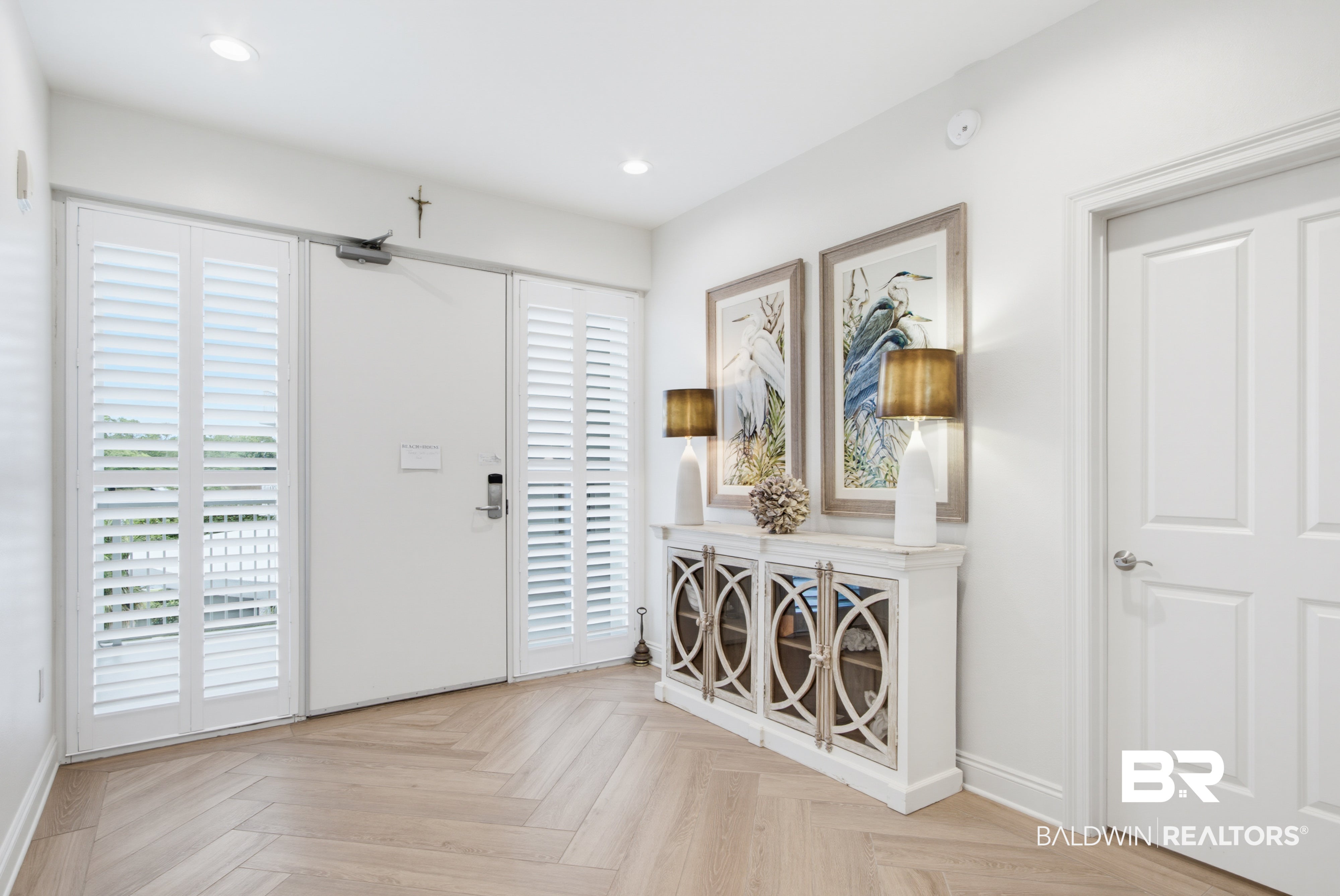 28250 Canal Road Unit 204