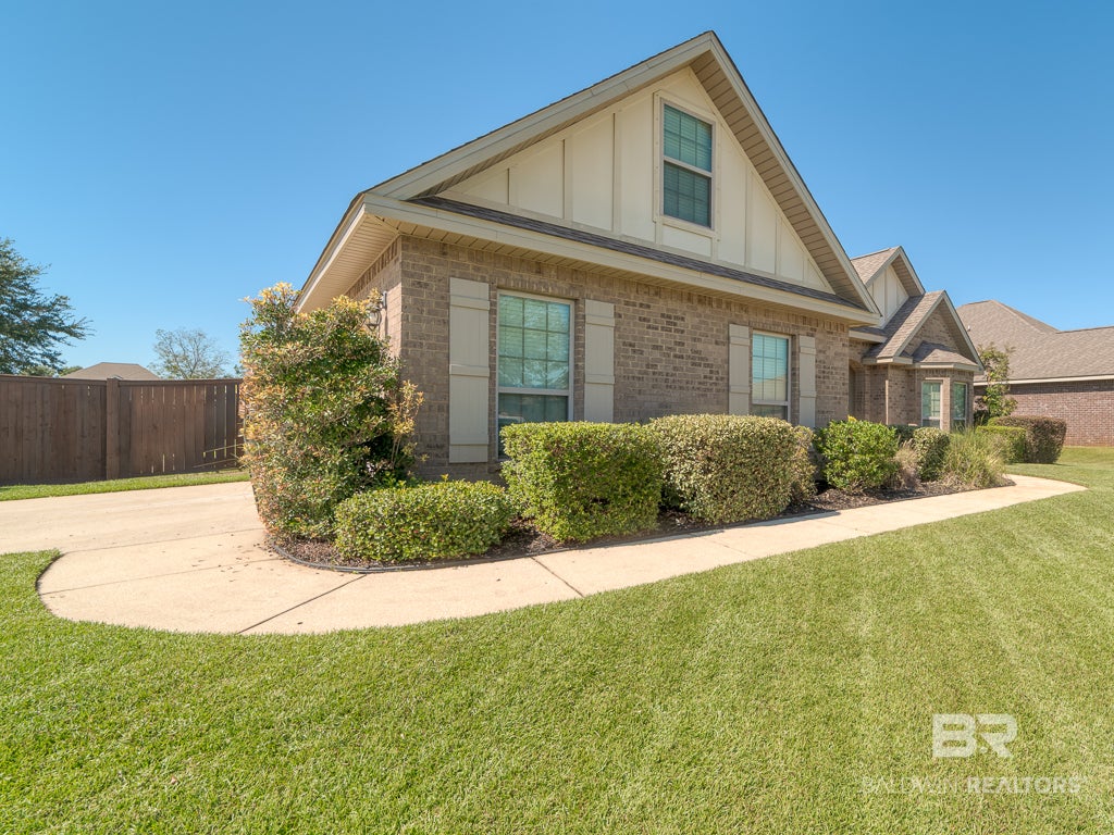 103 Open Field Drive