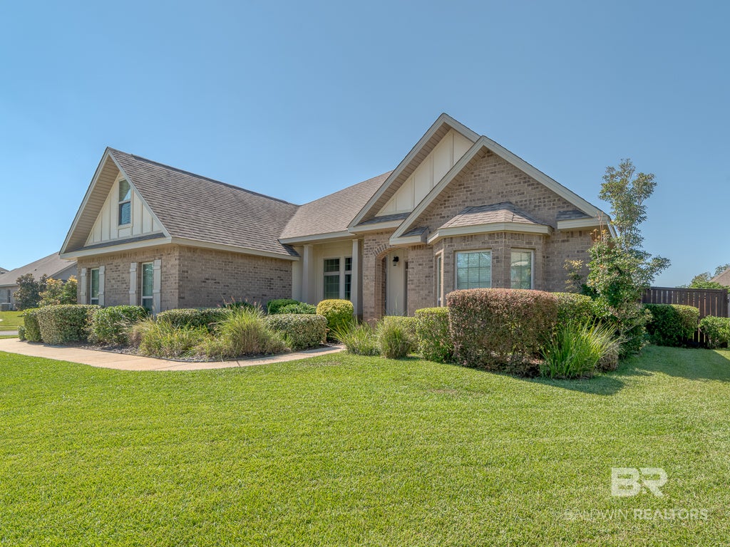 103 Open Field Drive