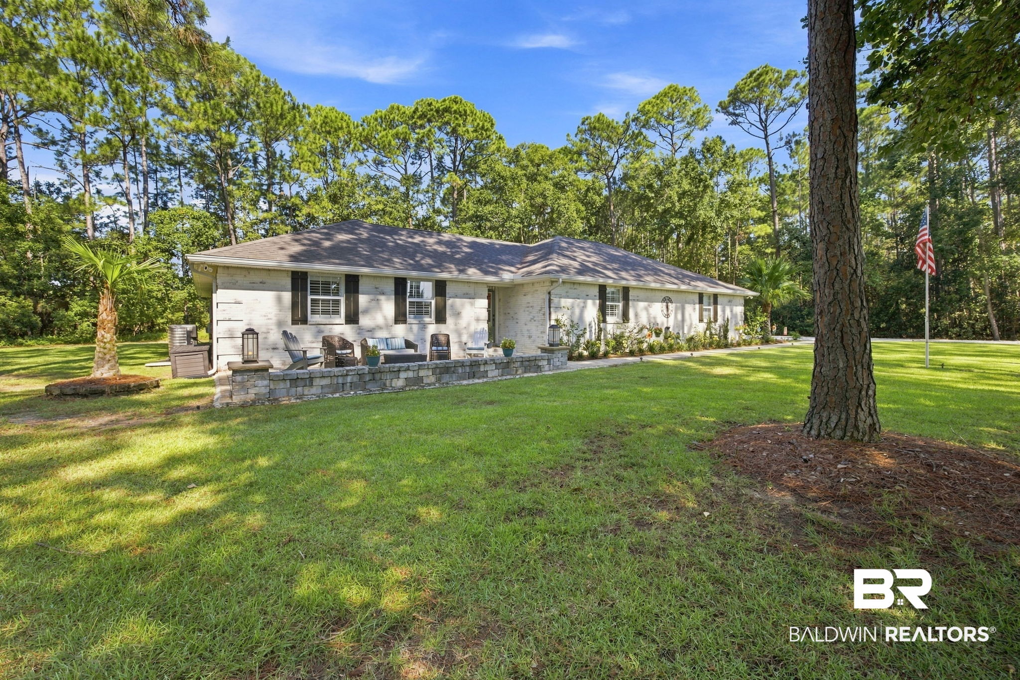 8155 Bay View Dr