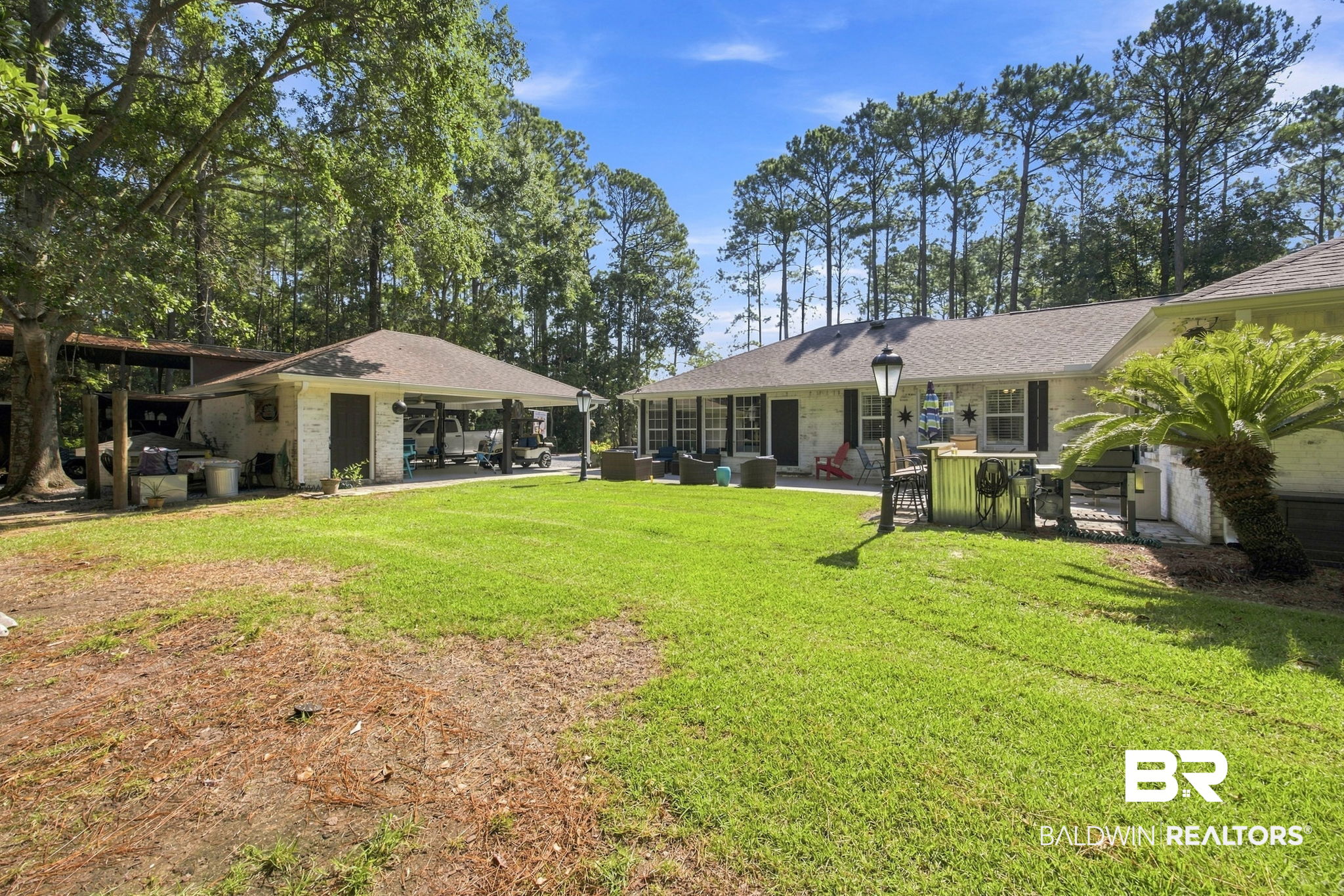 8155 Bay View Dr