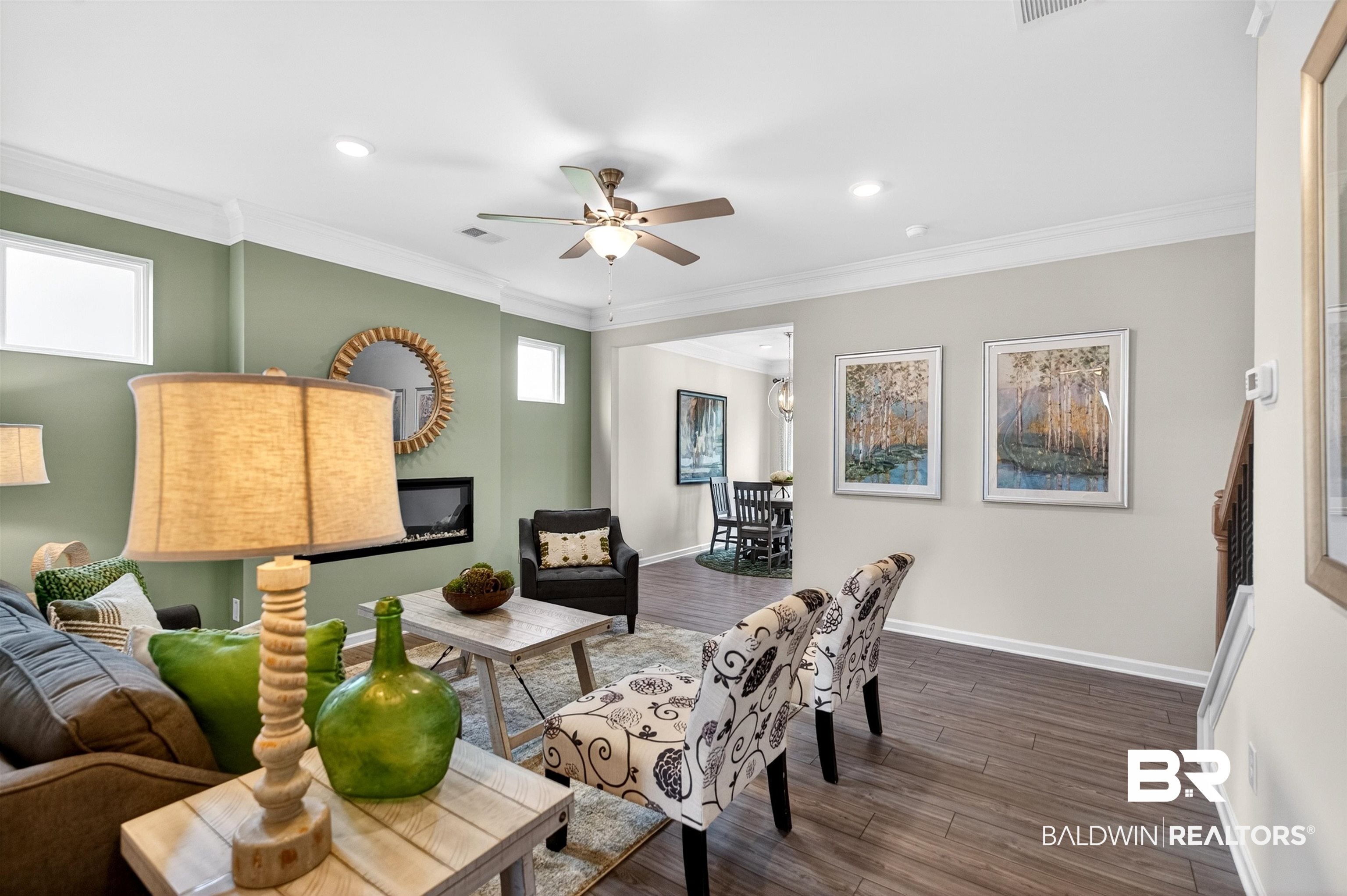 1228 Pearl Loop