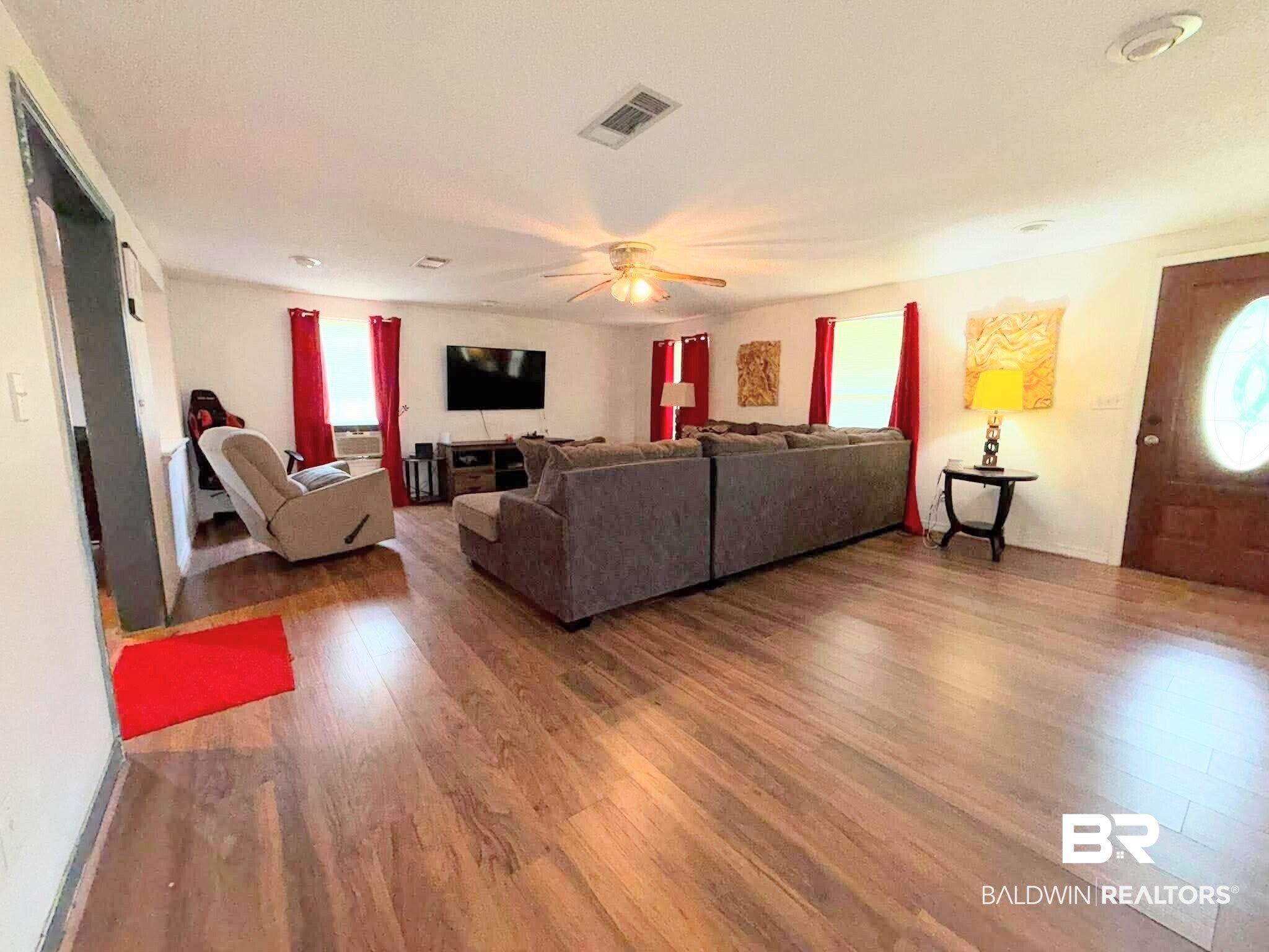 3805 Barlow Rd