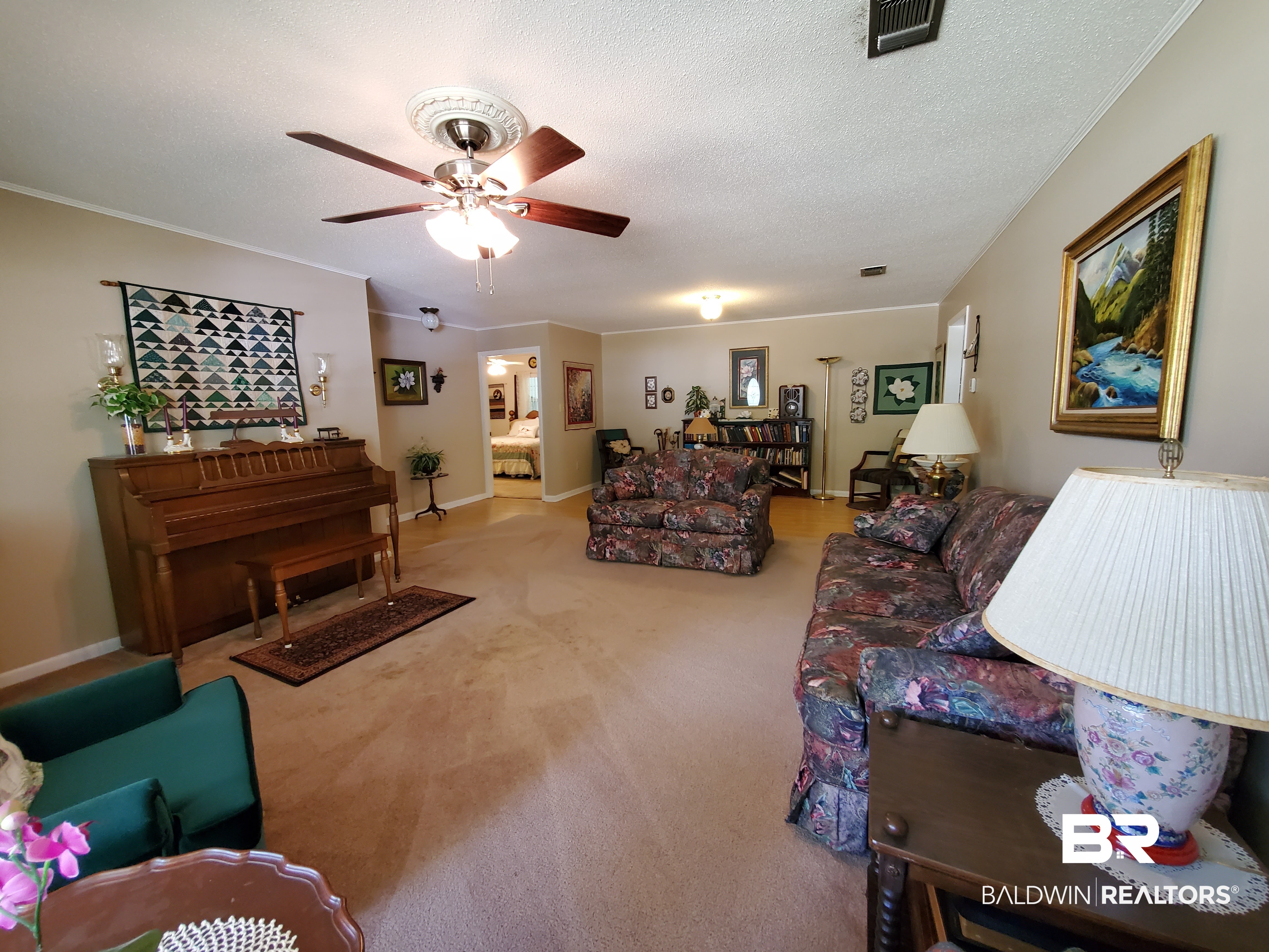 411 W Persimmon Ave - Photo 3