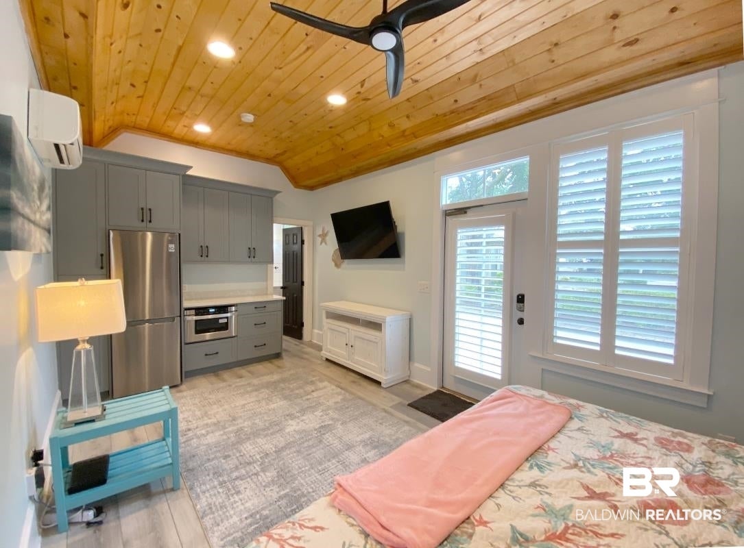 28888 Canal Road 6