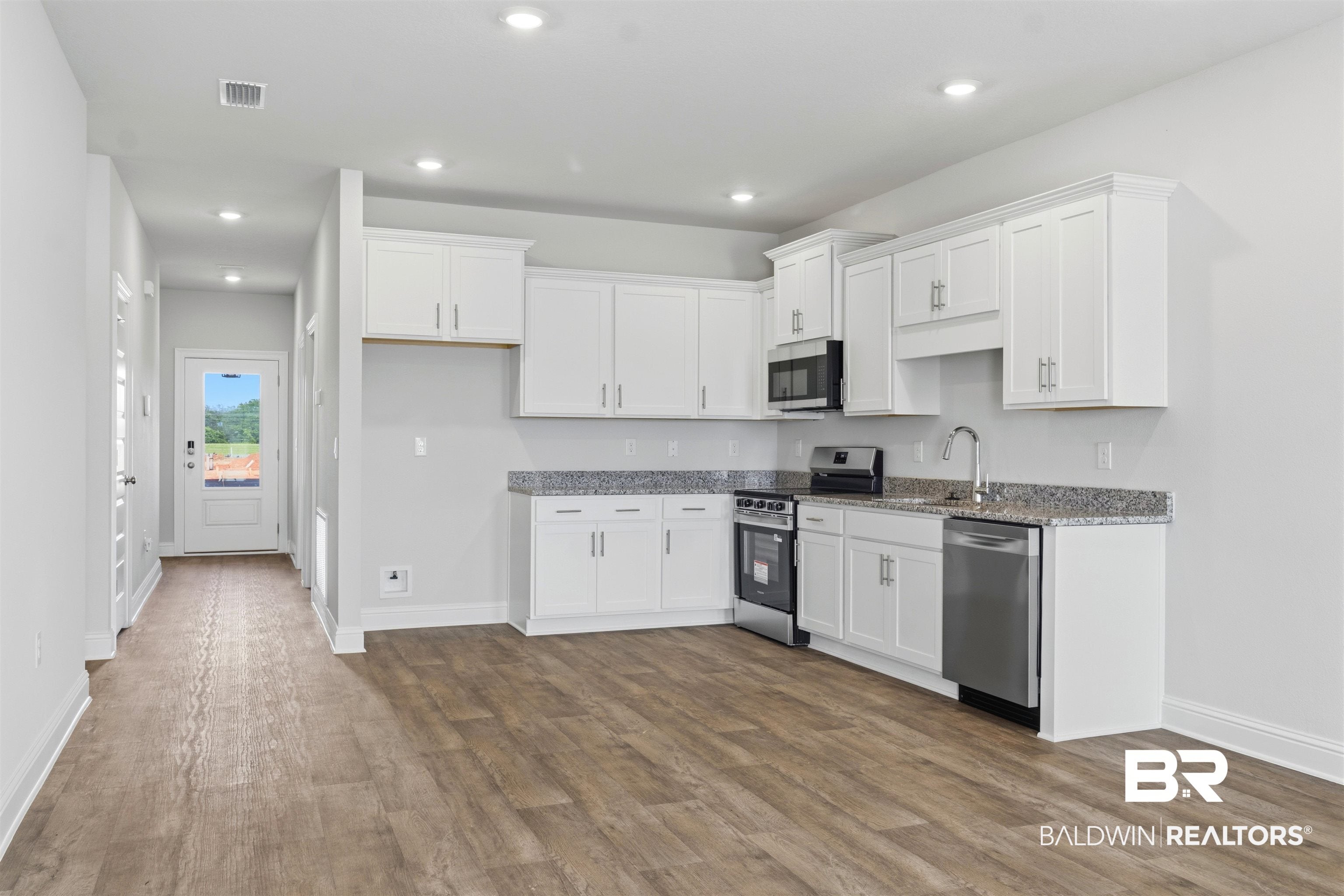 7601 Courant Circle