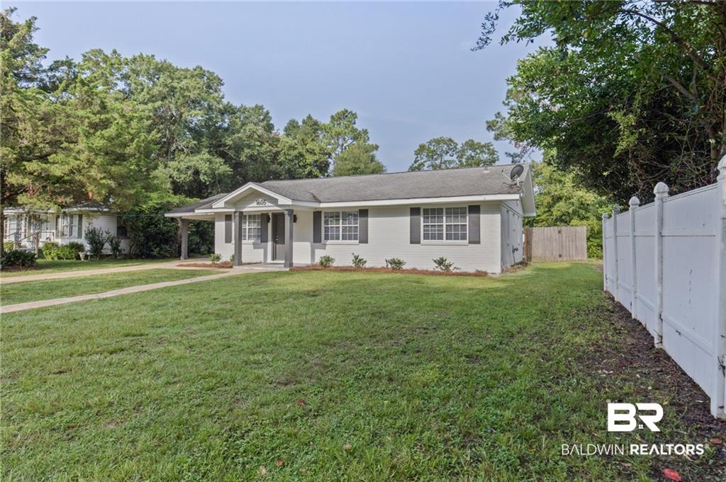 1605 Woodley Rd - Photo 3