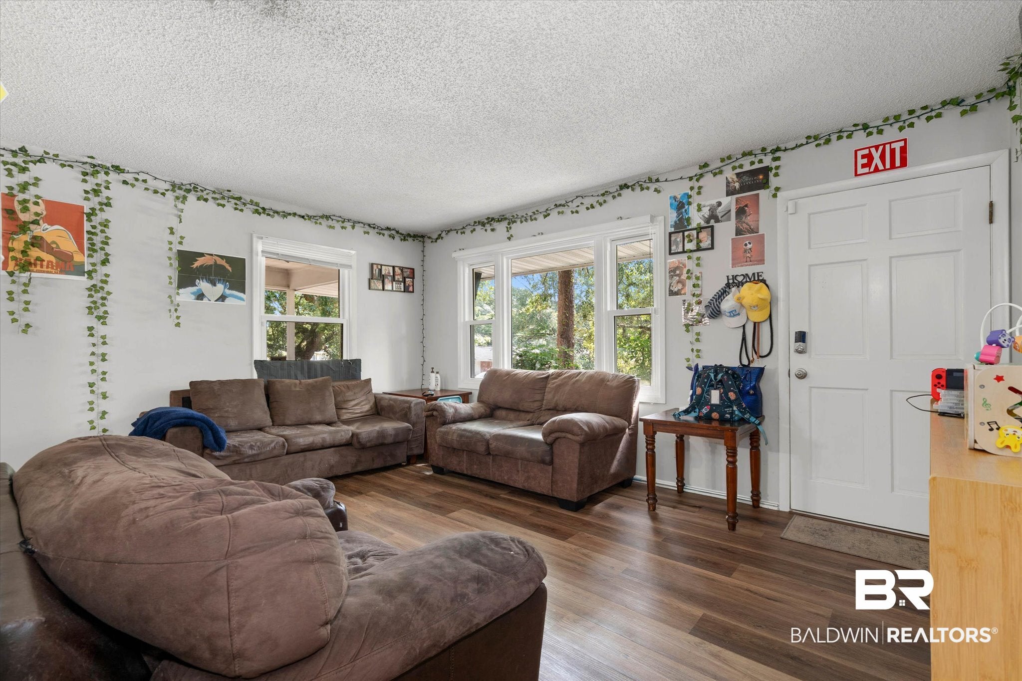 1465 Mamie Dr