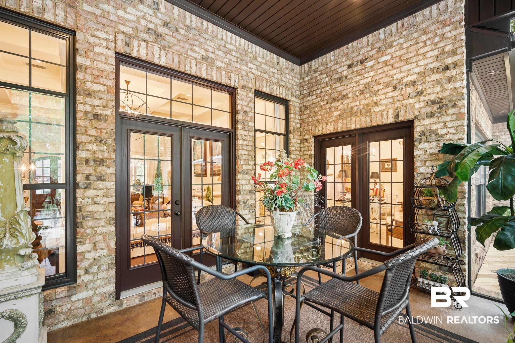 10055 Rosewood Lane - Photo 3