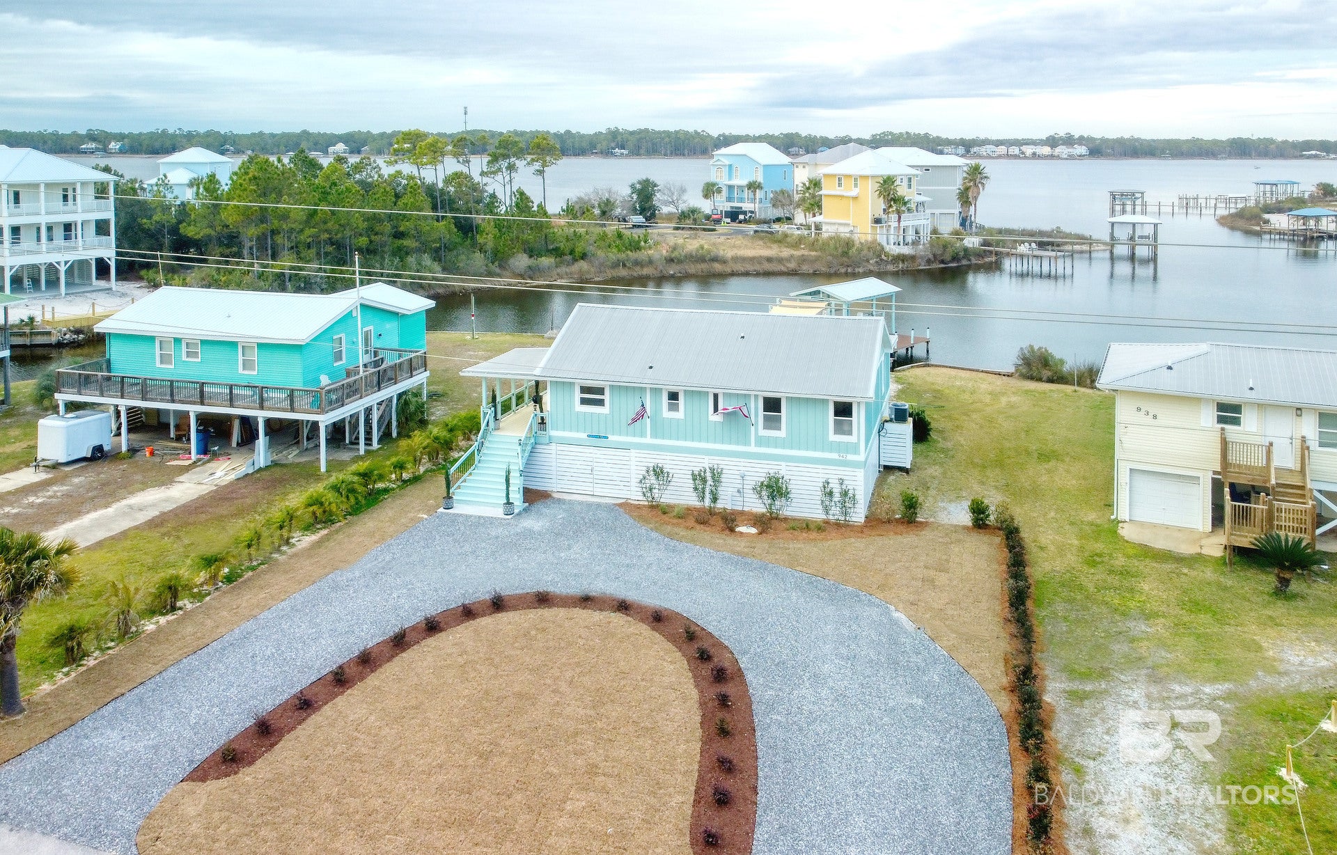 942 W Lagoon Avenue