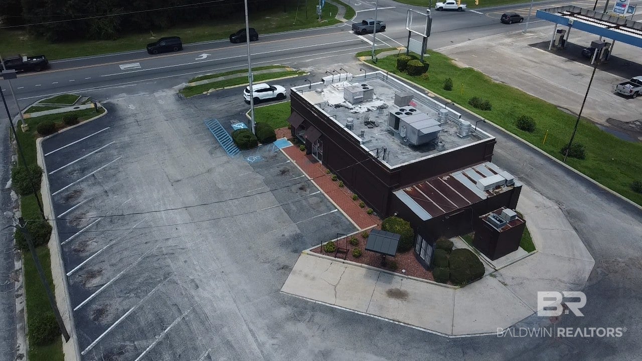 1403 S Main St