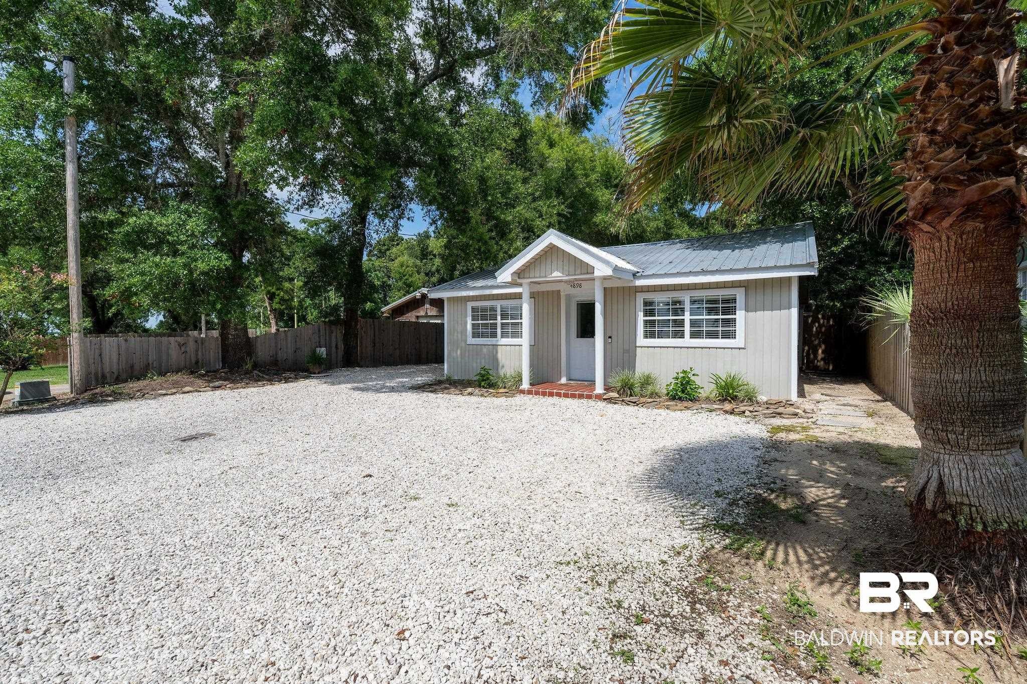 4898 Bay Circle
