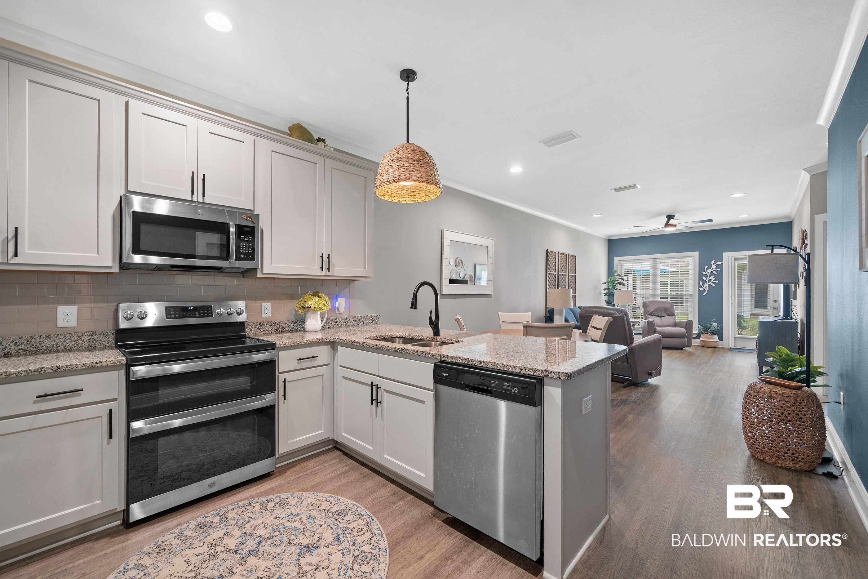 2651 S Juniper Street 1501