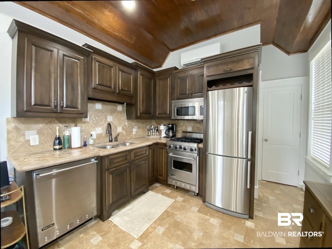 28888 Canal Road 75