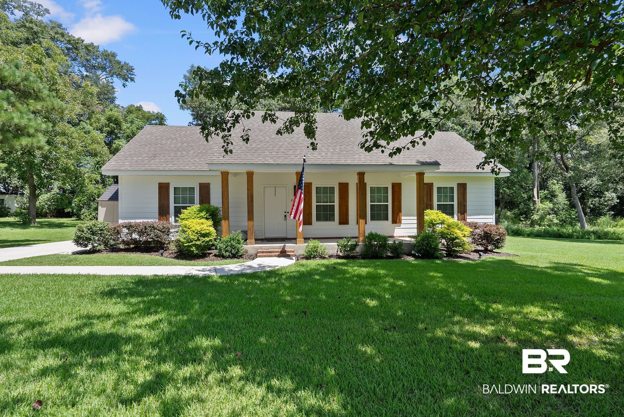 22713 Circle Dr