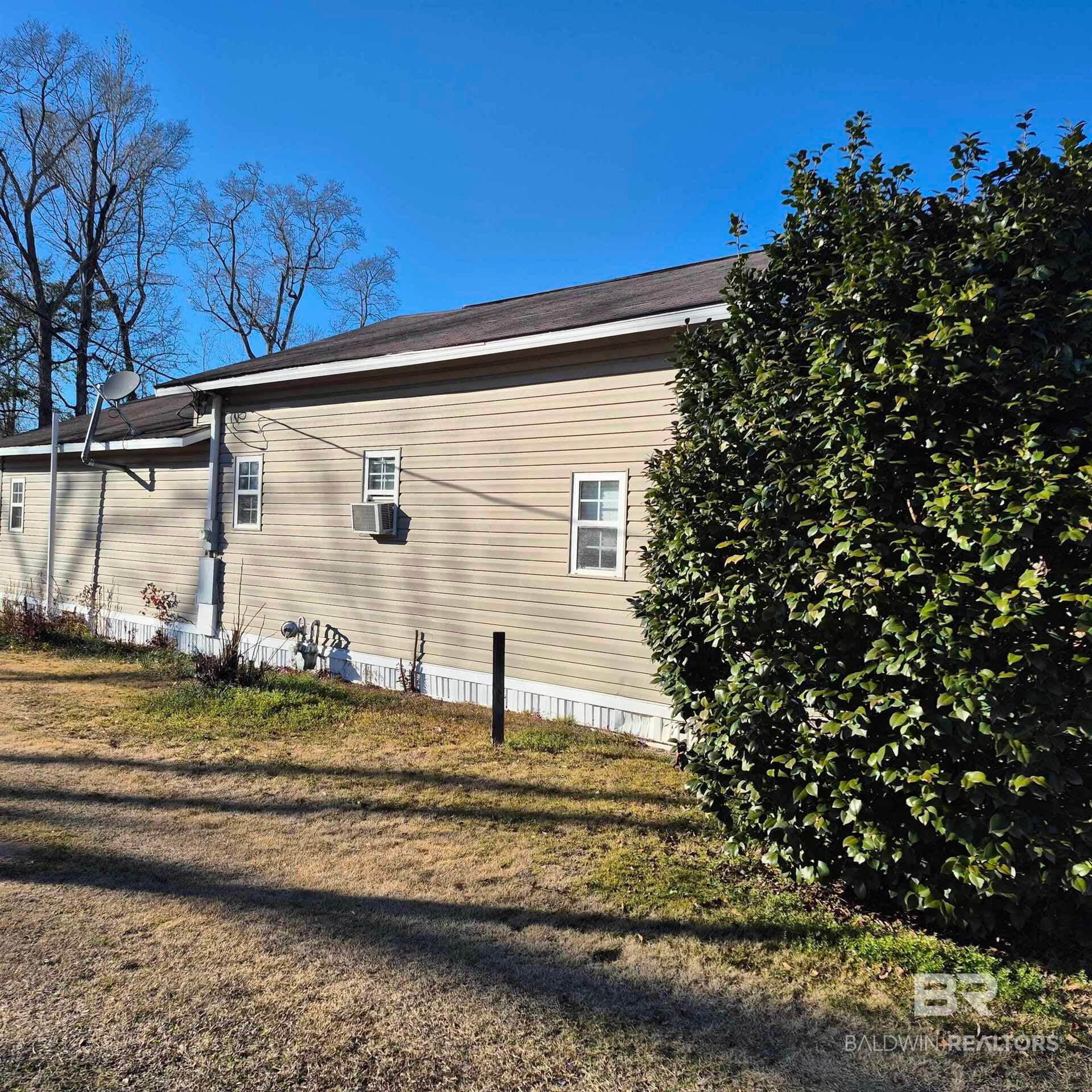 320 Bruner Ave