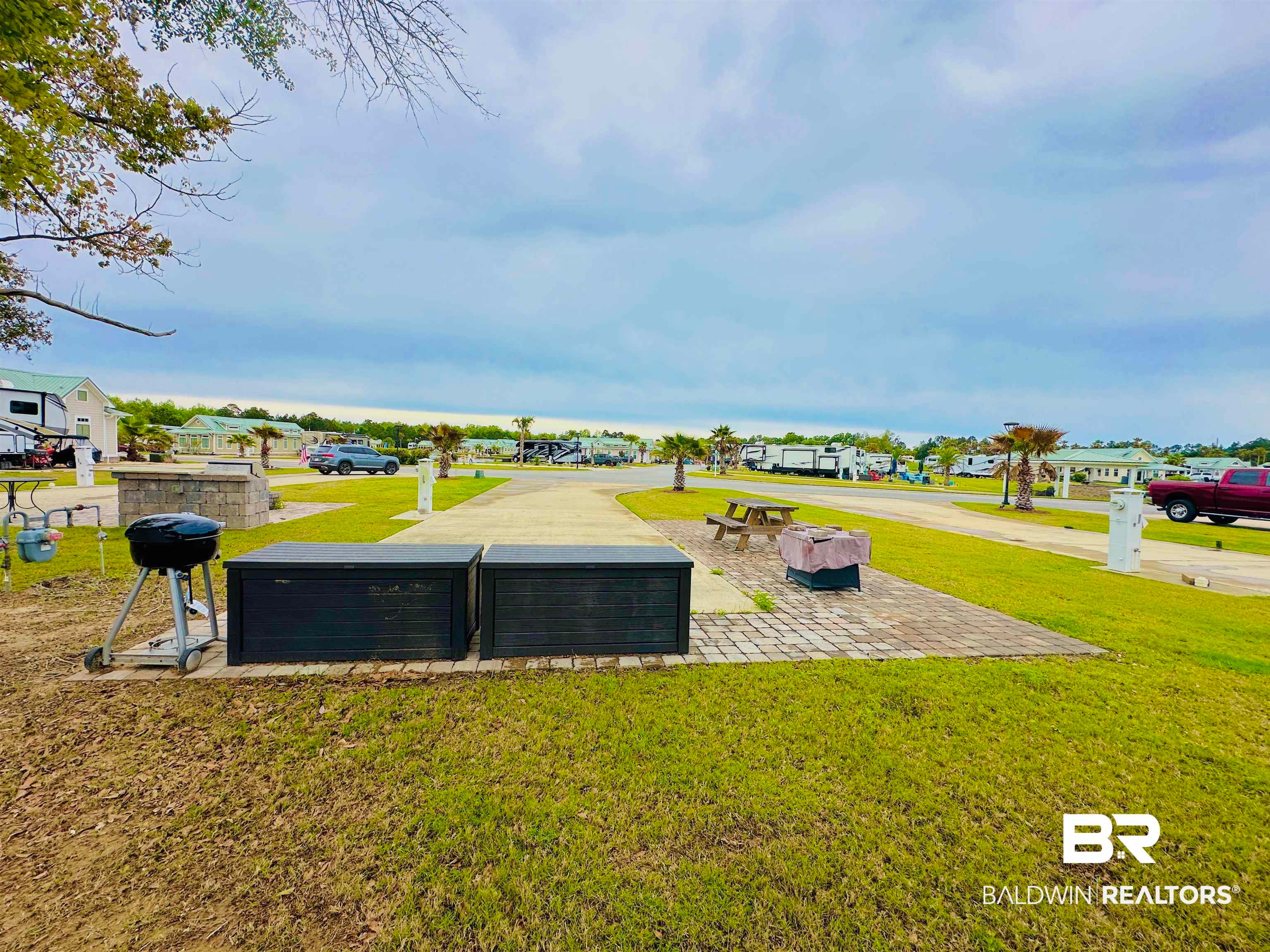 12399 Gateway Drive - Photo 2