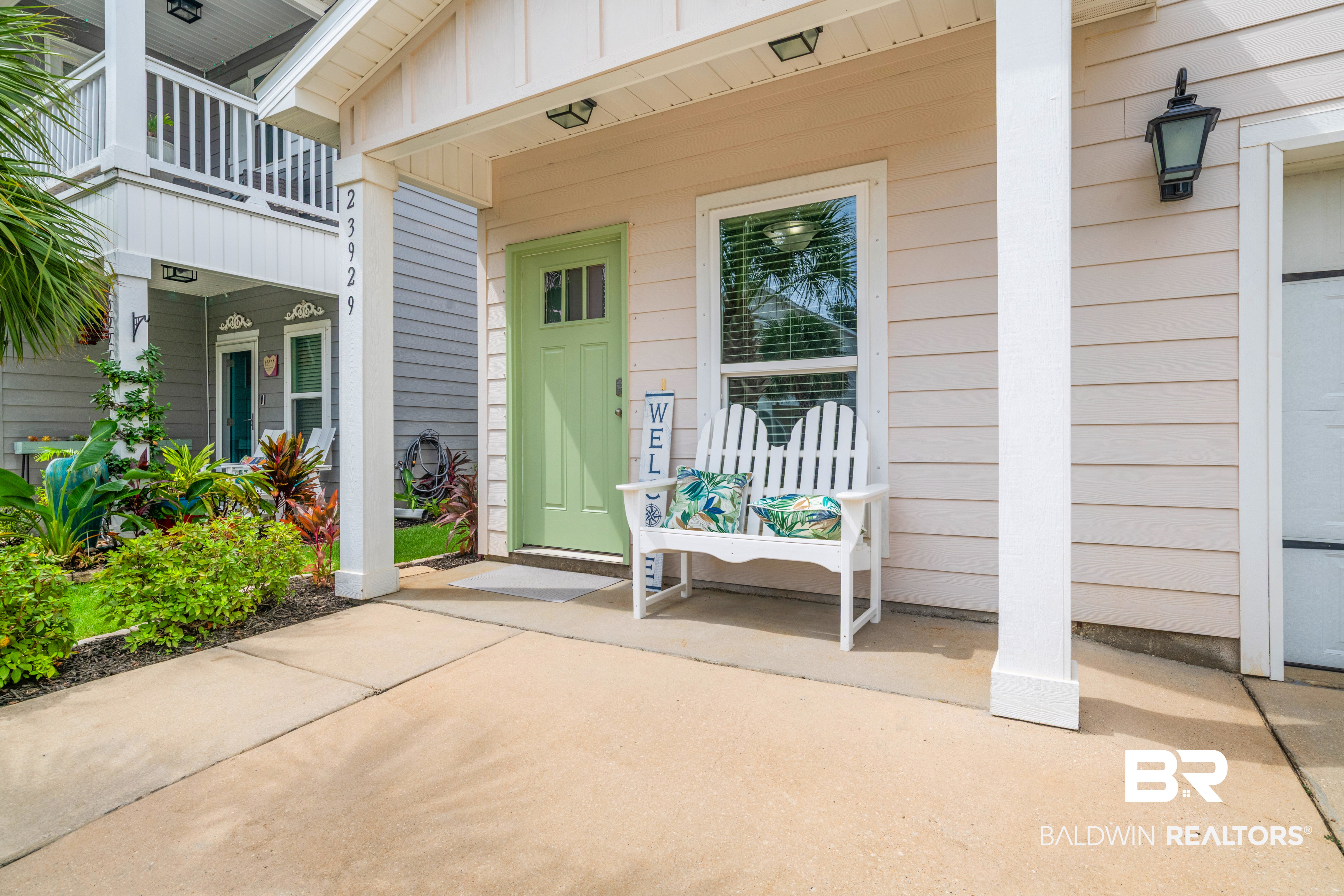 23929 Cottage Loop