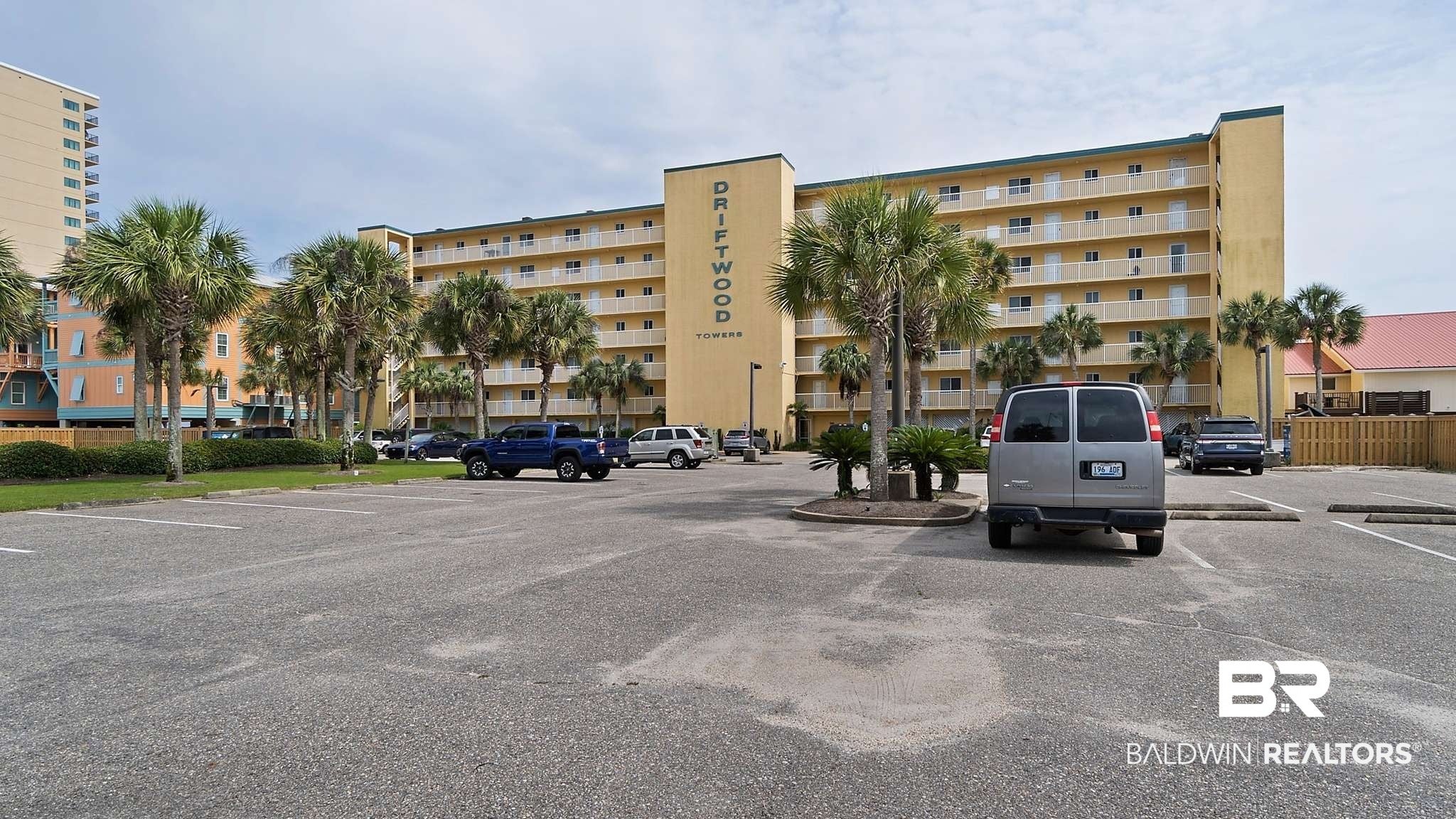 615 W Beach Boulevard UNIT 4-E