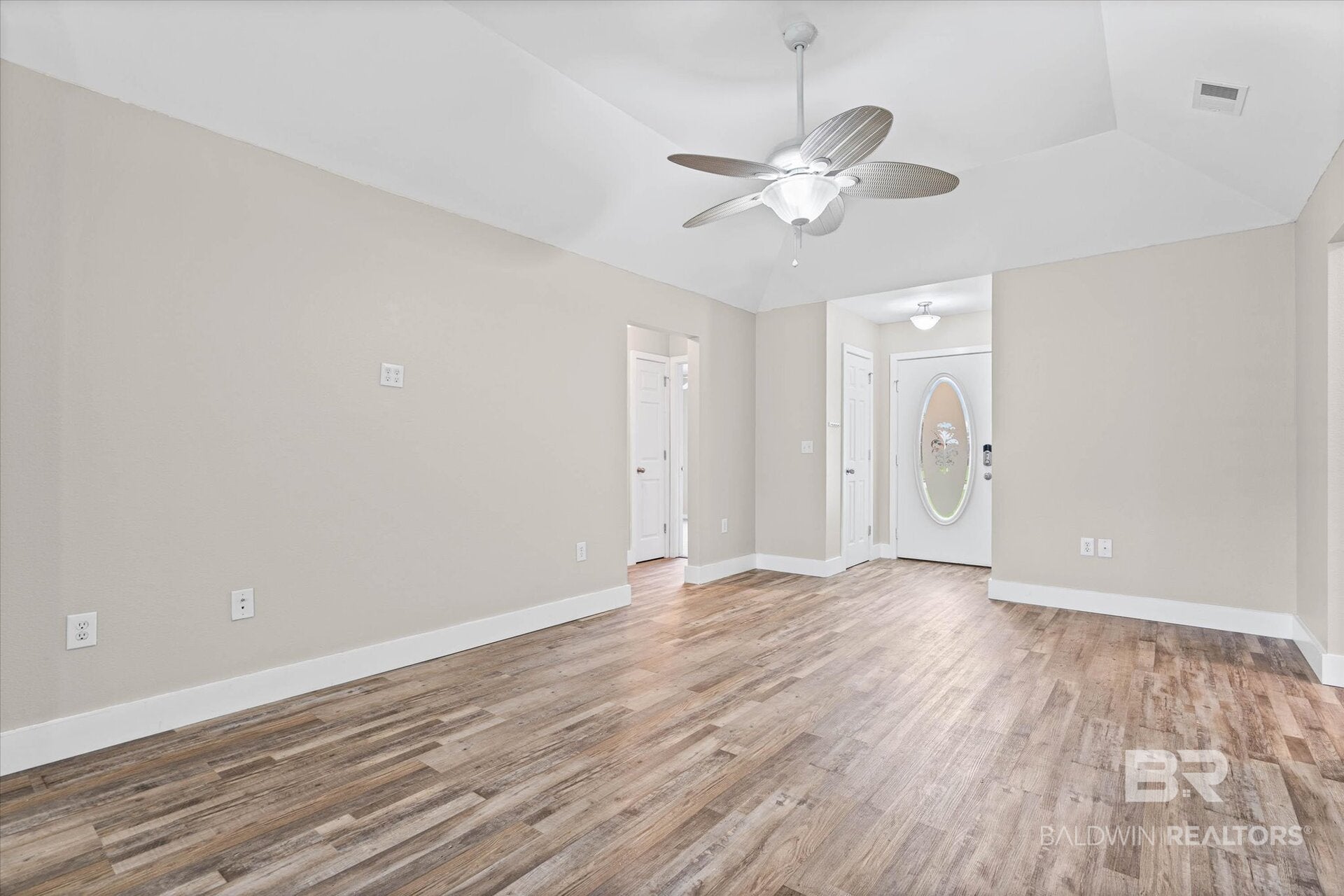 16612 Sugar Loop